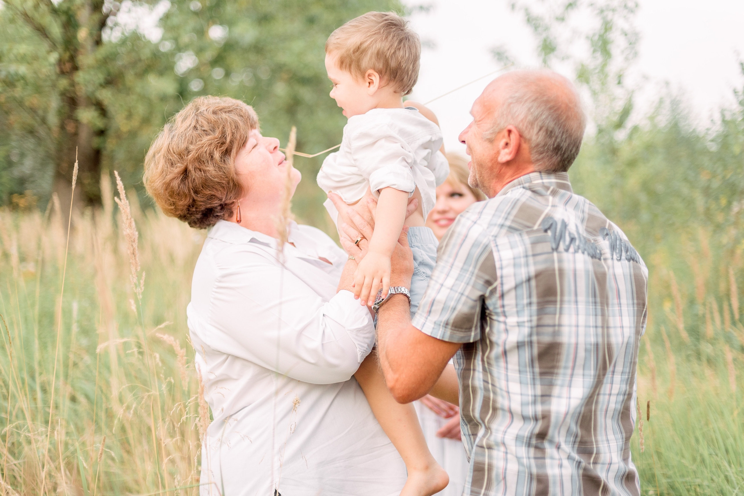 В поле. Фотограф Юлия Попова