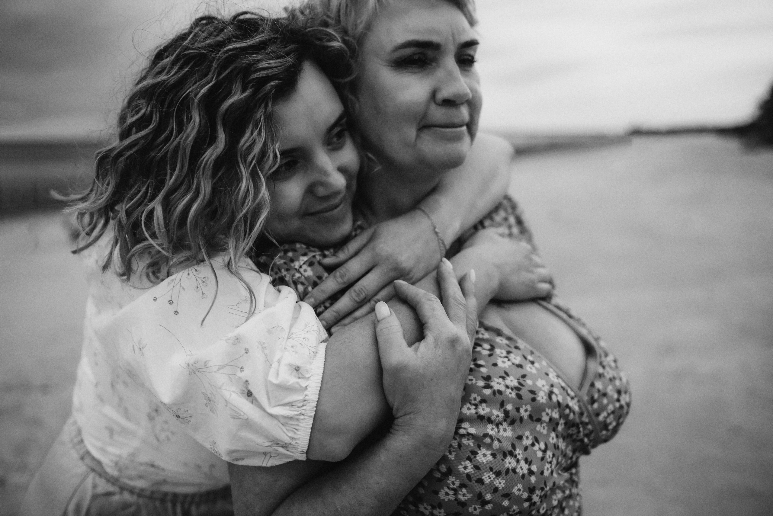 Съемка поколений на заливе. Елизавета Юлия Сергей и Ия. Семейный и свадебный фотограф в Санкт-Петербурге Яна