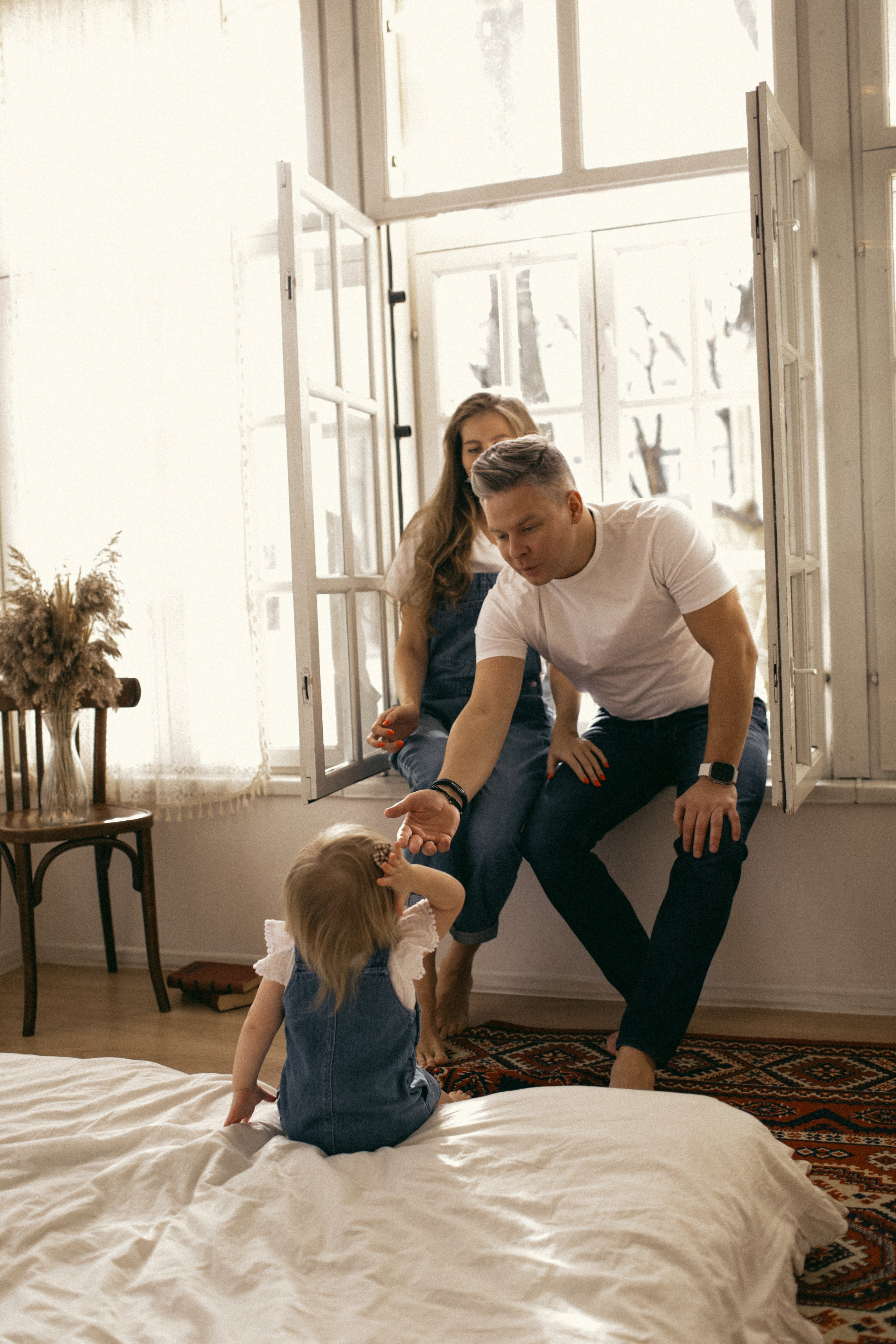 Миша, Катя, Лера. Главная