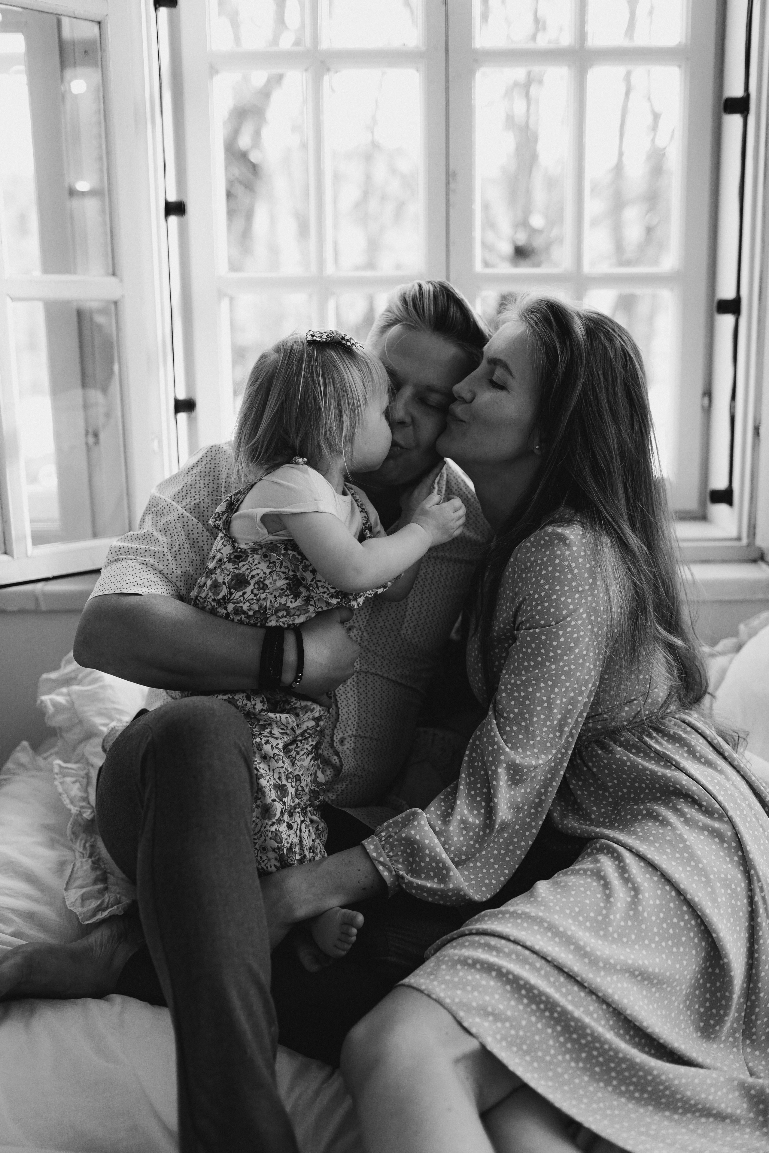 Миша, Катя, Лера. Главная