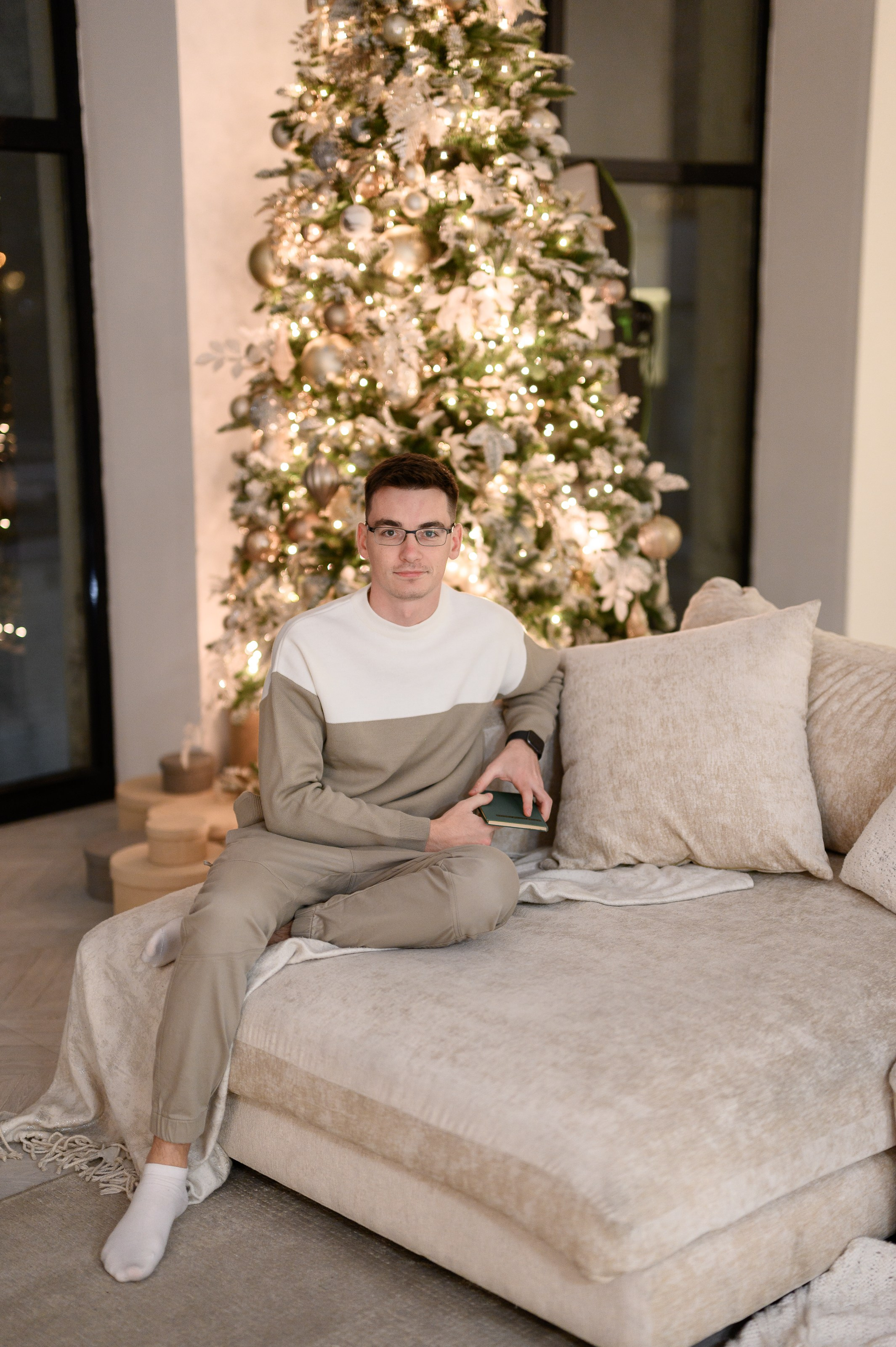 Семейная новогодняя фотосессия в фотостудии Мимика, зал Мия. Semerlina.ru