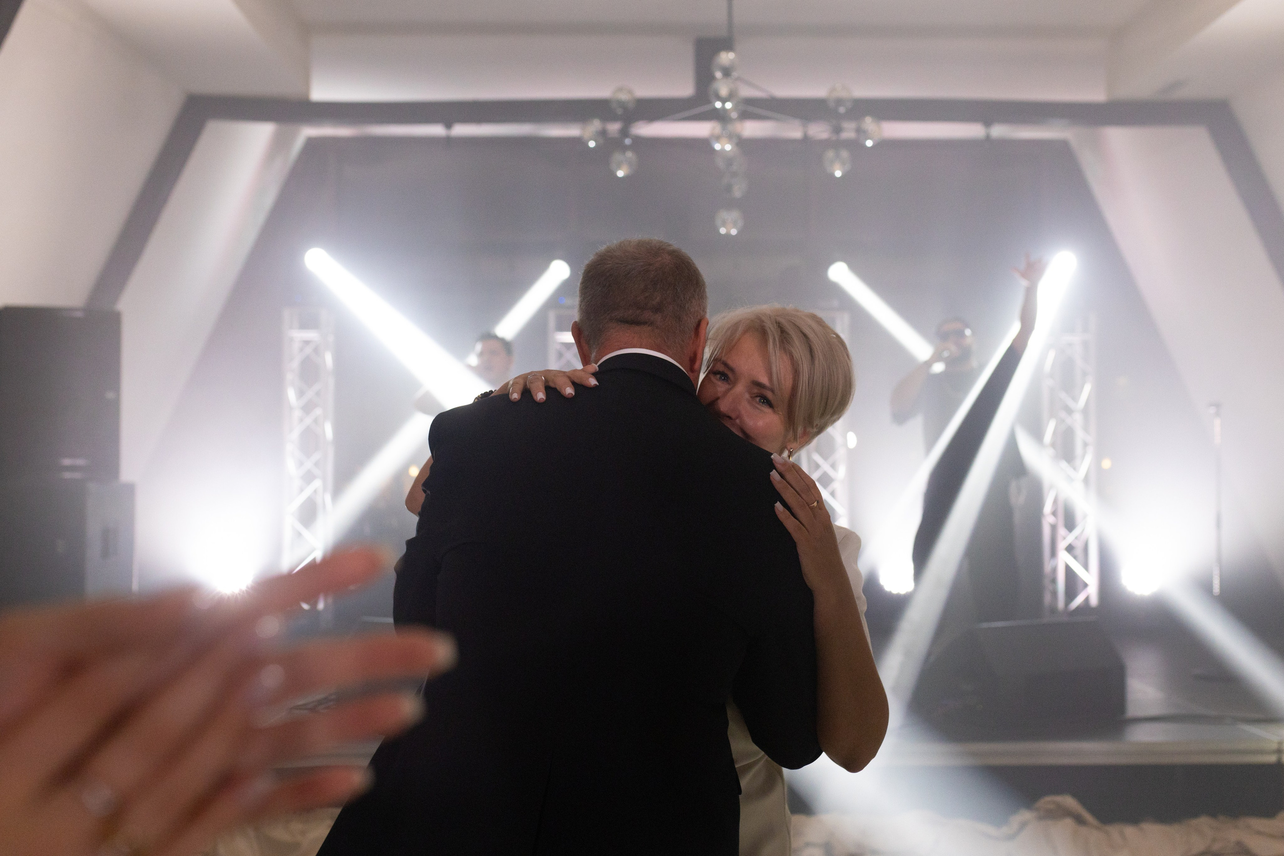 «С днем Рождения, Вика» группа «Корни»