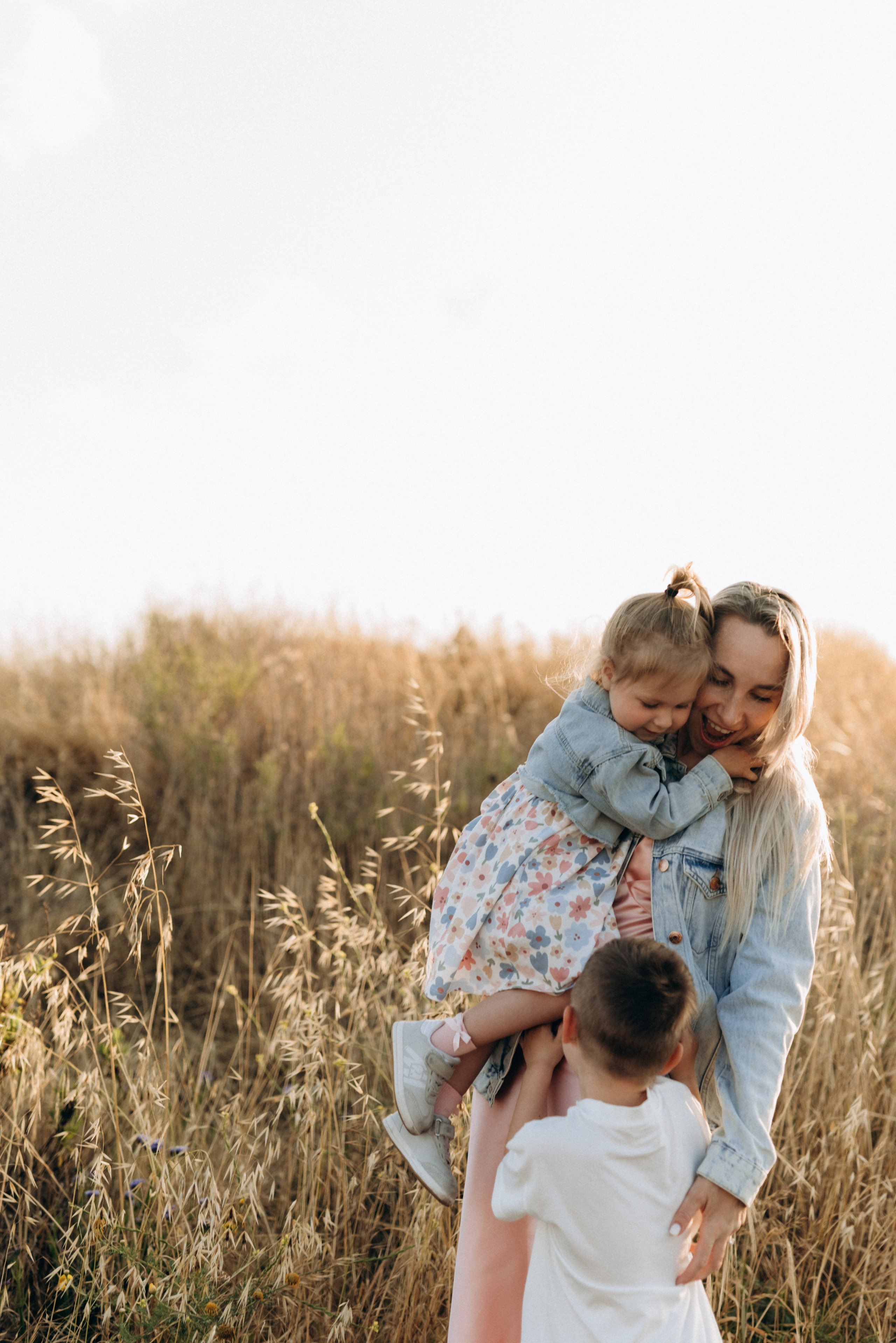 Family: Iryne, Misha & Mira. Family photographer in Israel | Alesya Superfin