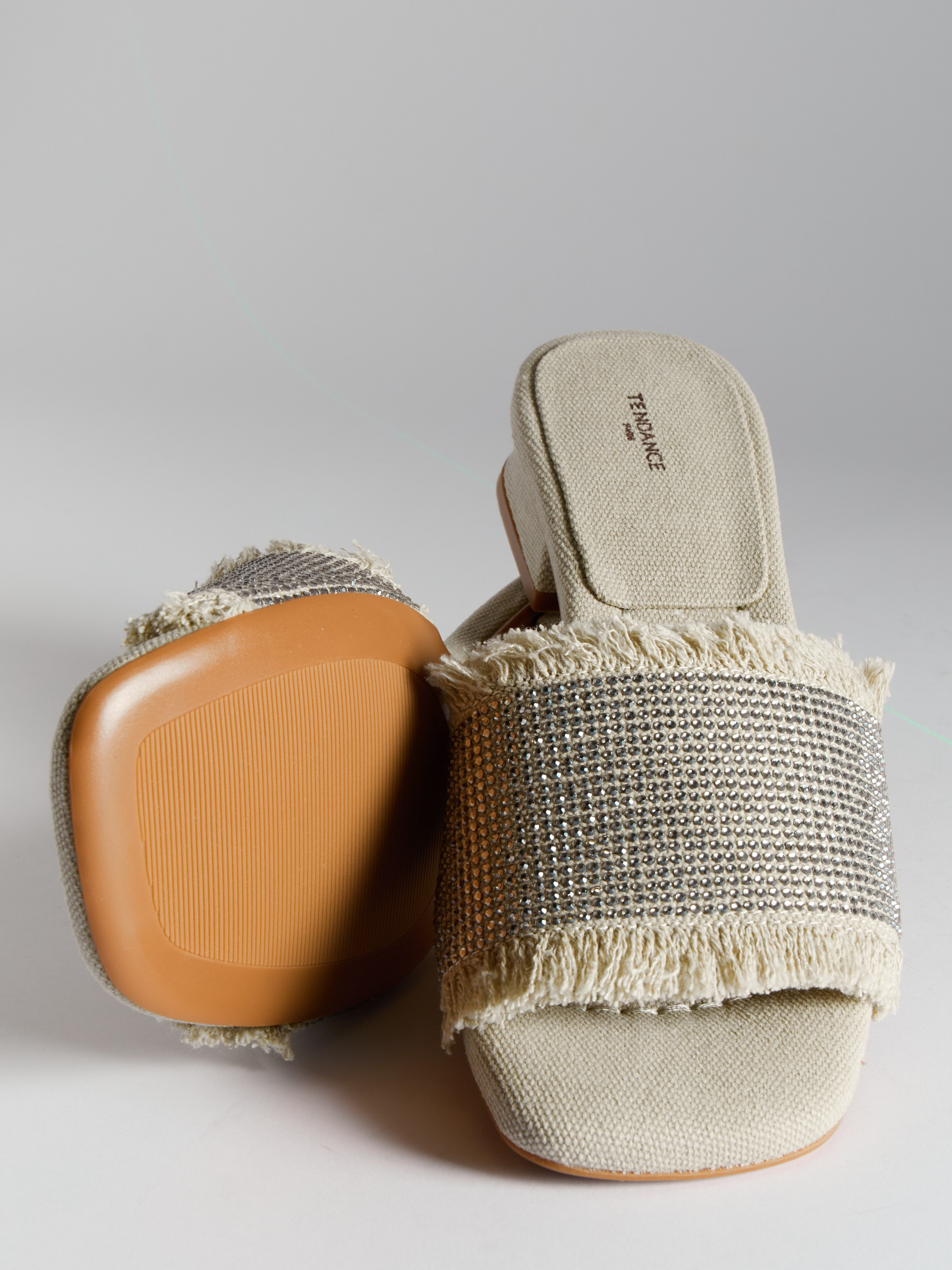 Предметный фотограф в Москве Евгений Шубин