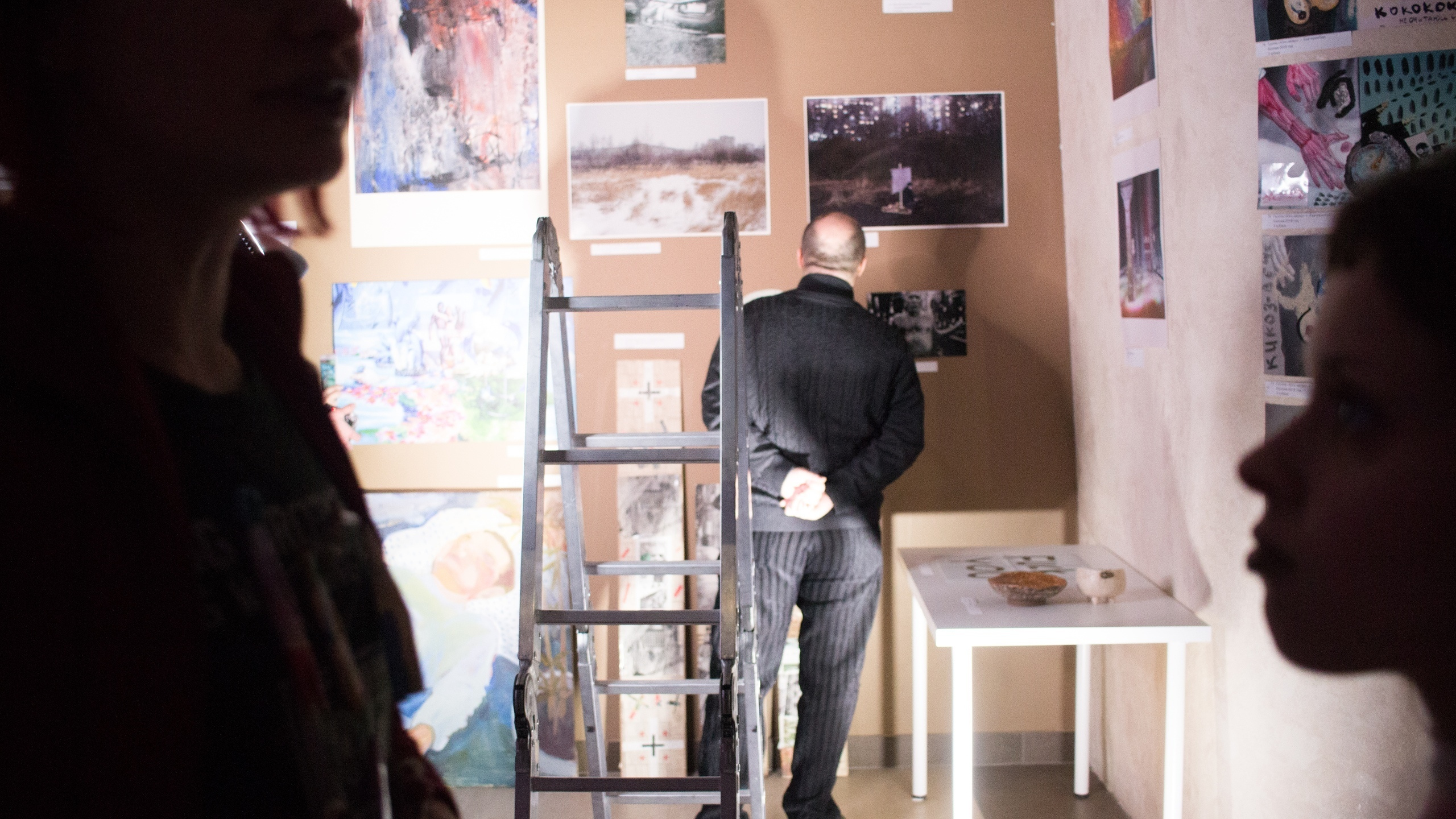 Акцион Кости. Акцион Кости - это игра на произведения искусства