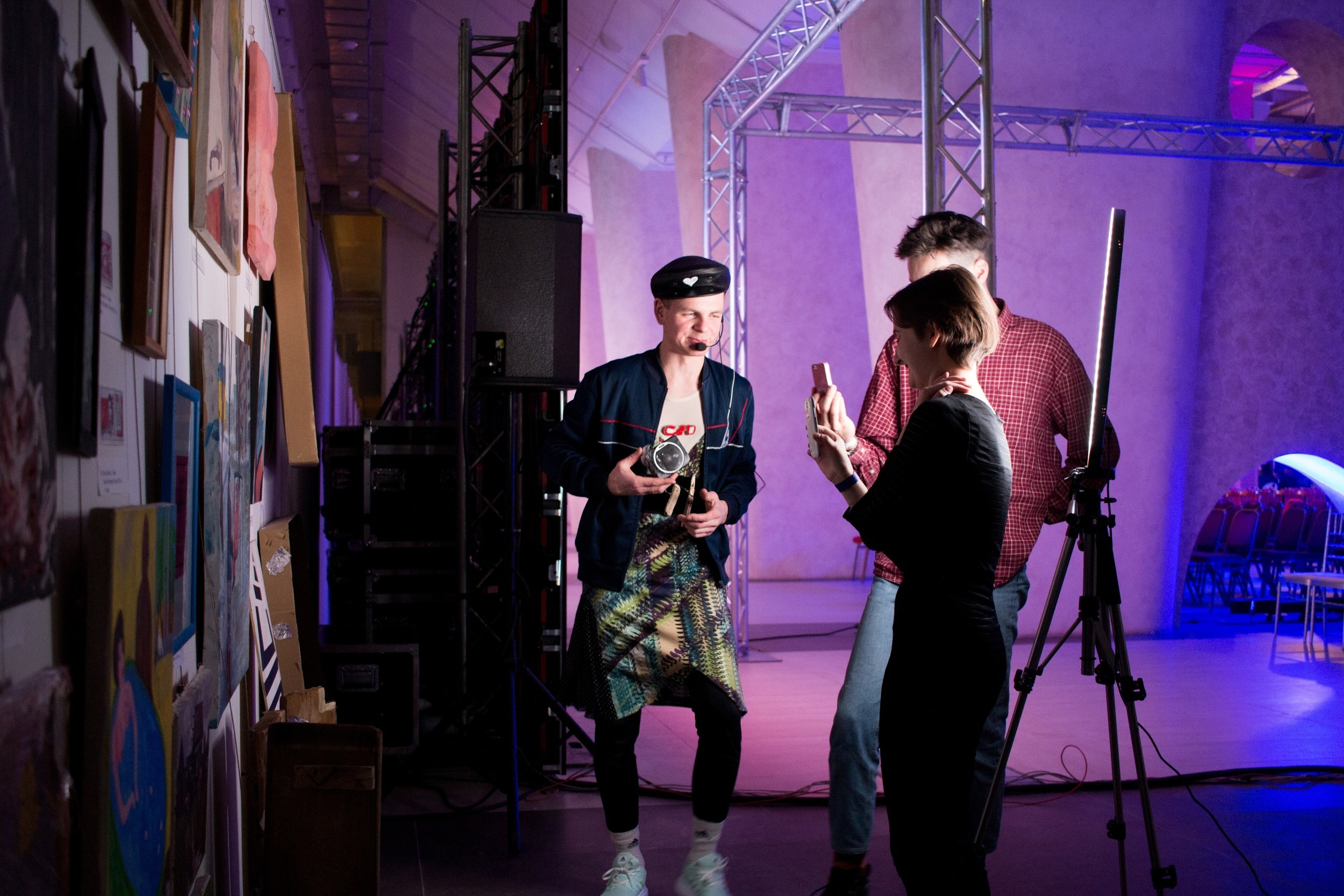 Акцион Кости. Акцион Кости - это игра на произведения искусства