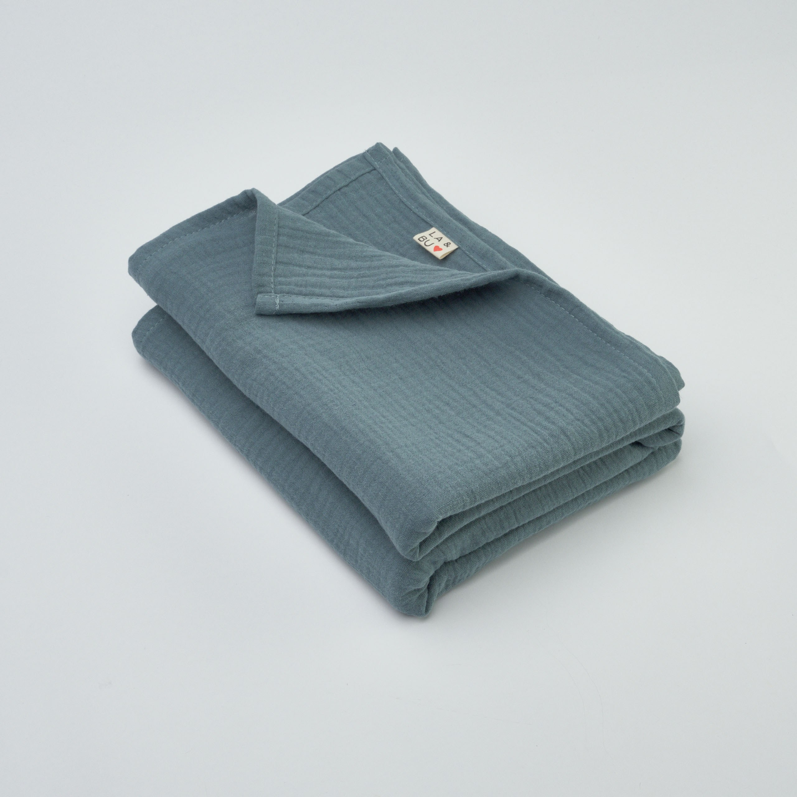 Предметные съёмки товаров для дома и кухни, изделий из ткани и прочих хозяйственных принадлежностей