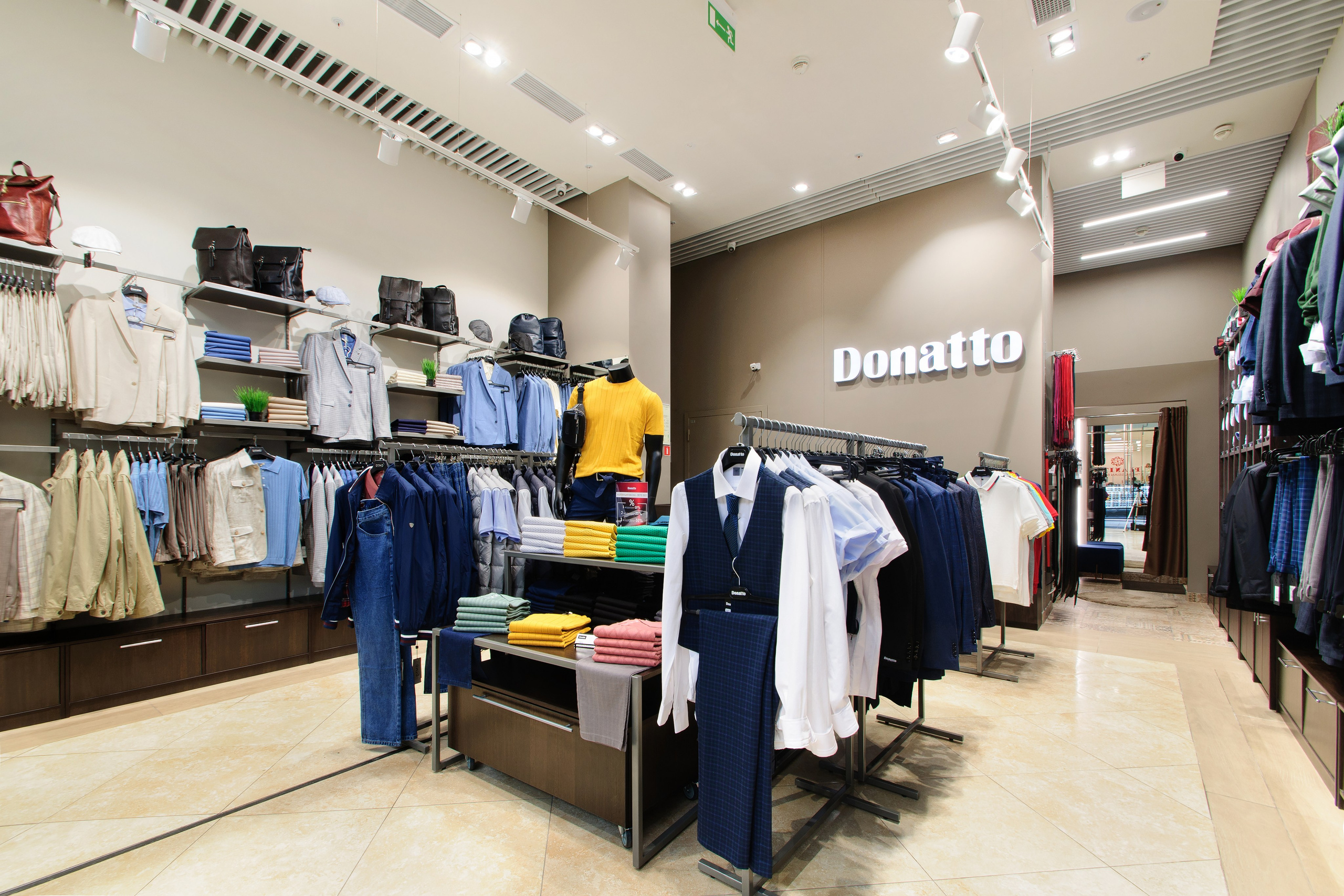 Магазин Donatto. Фотограф Сергей Сергеев