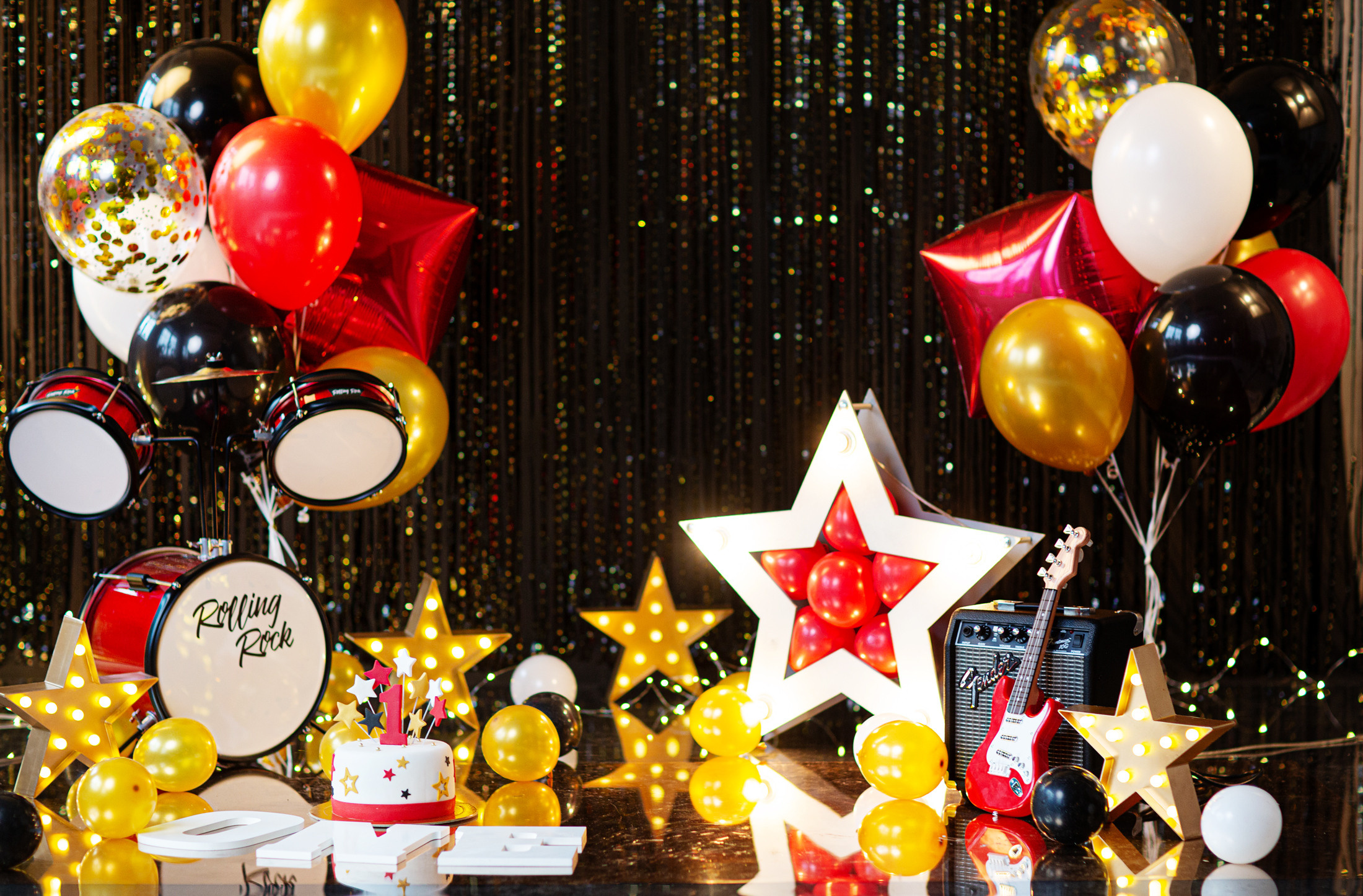 Музыкальная фотозона для фотосессии на День Рождения ребенка