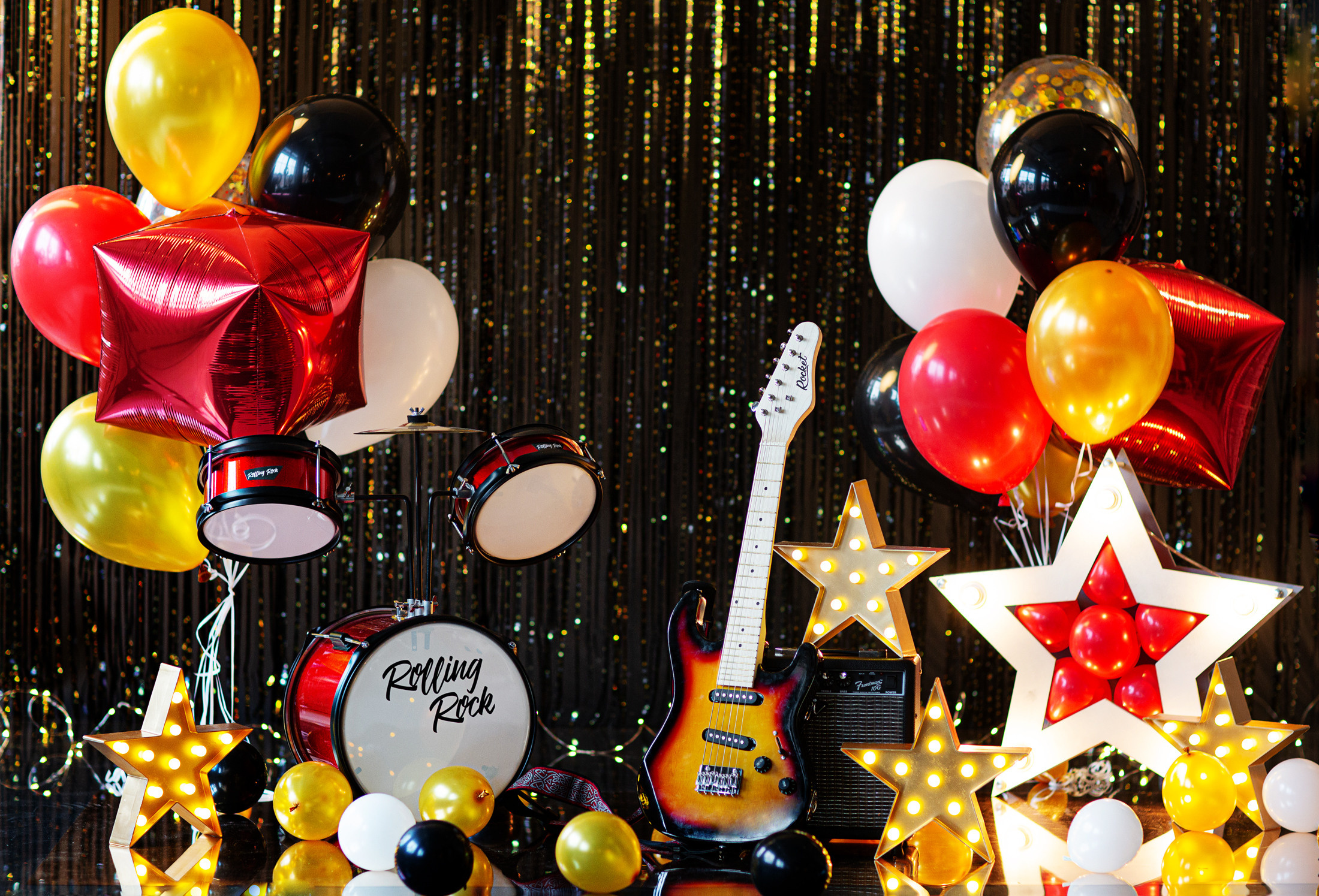 Музыкальная фотозона для фотосессии на День Рождения ребенка