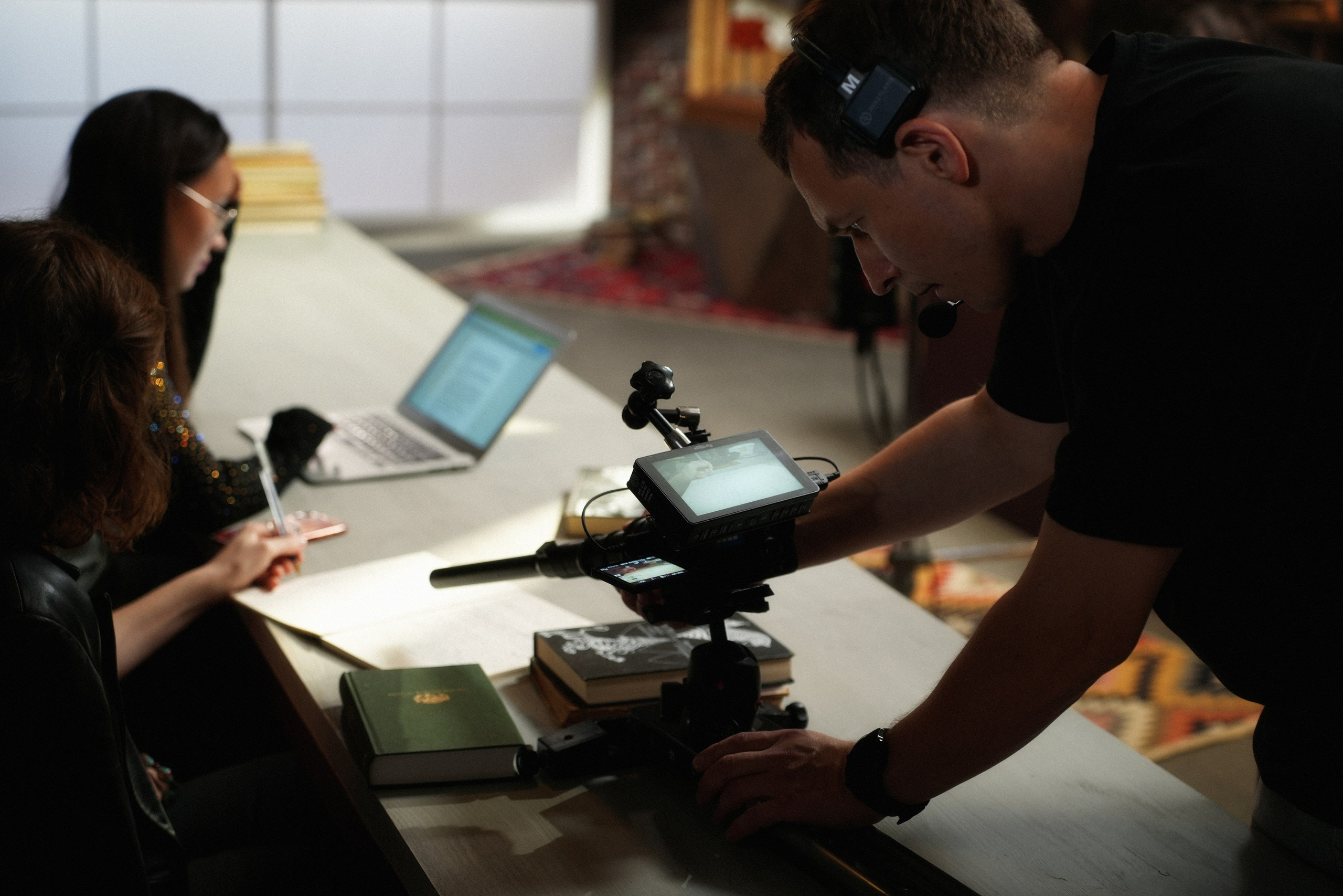 НОВОЕ СЛОВО. ANNA — PHOTOGRAPHER