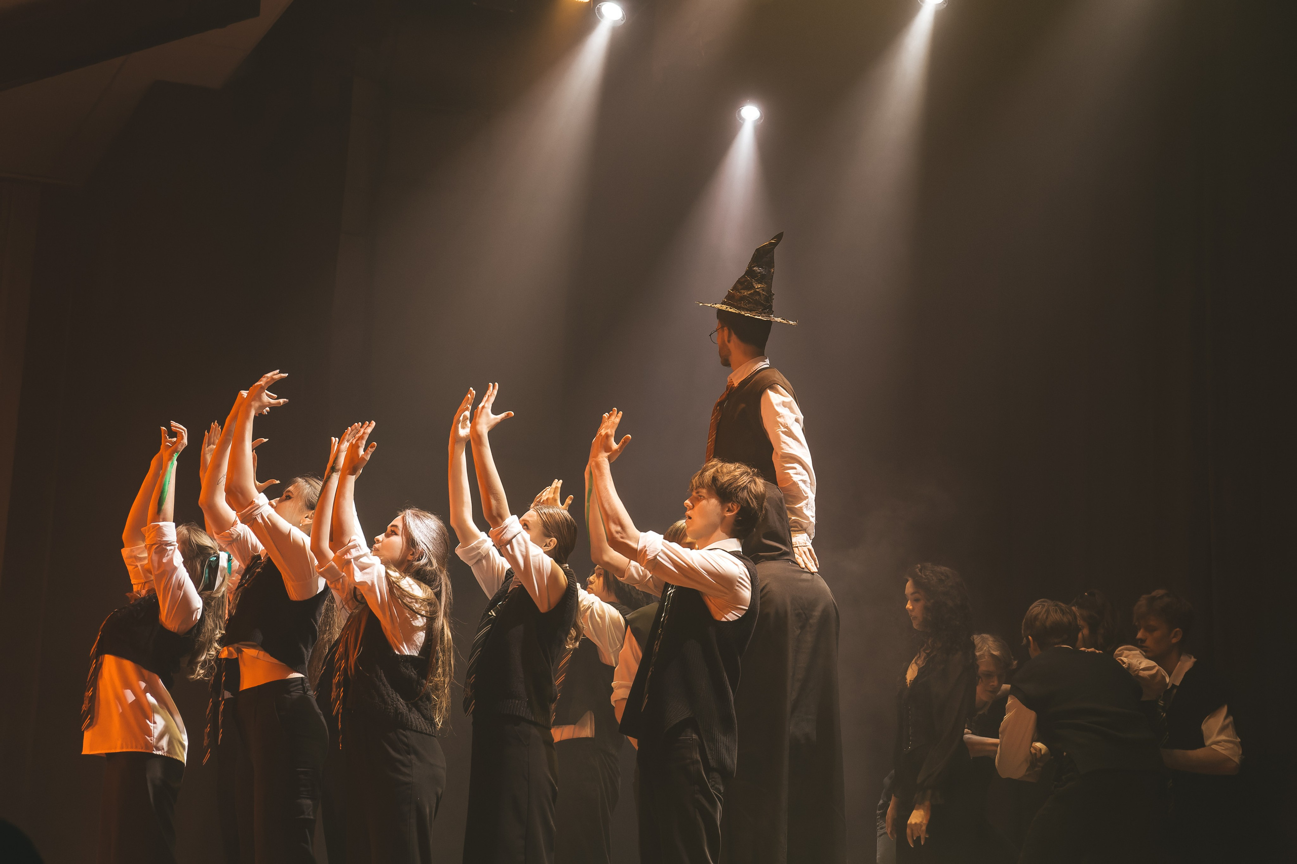 СмолГУ — Зеленое Яблоко — 2023. Танец. KiPPER Gallery — Фотограф