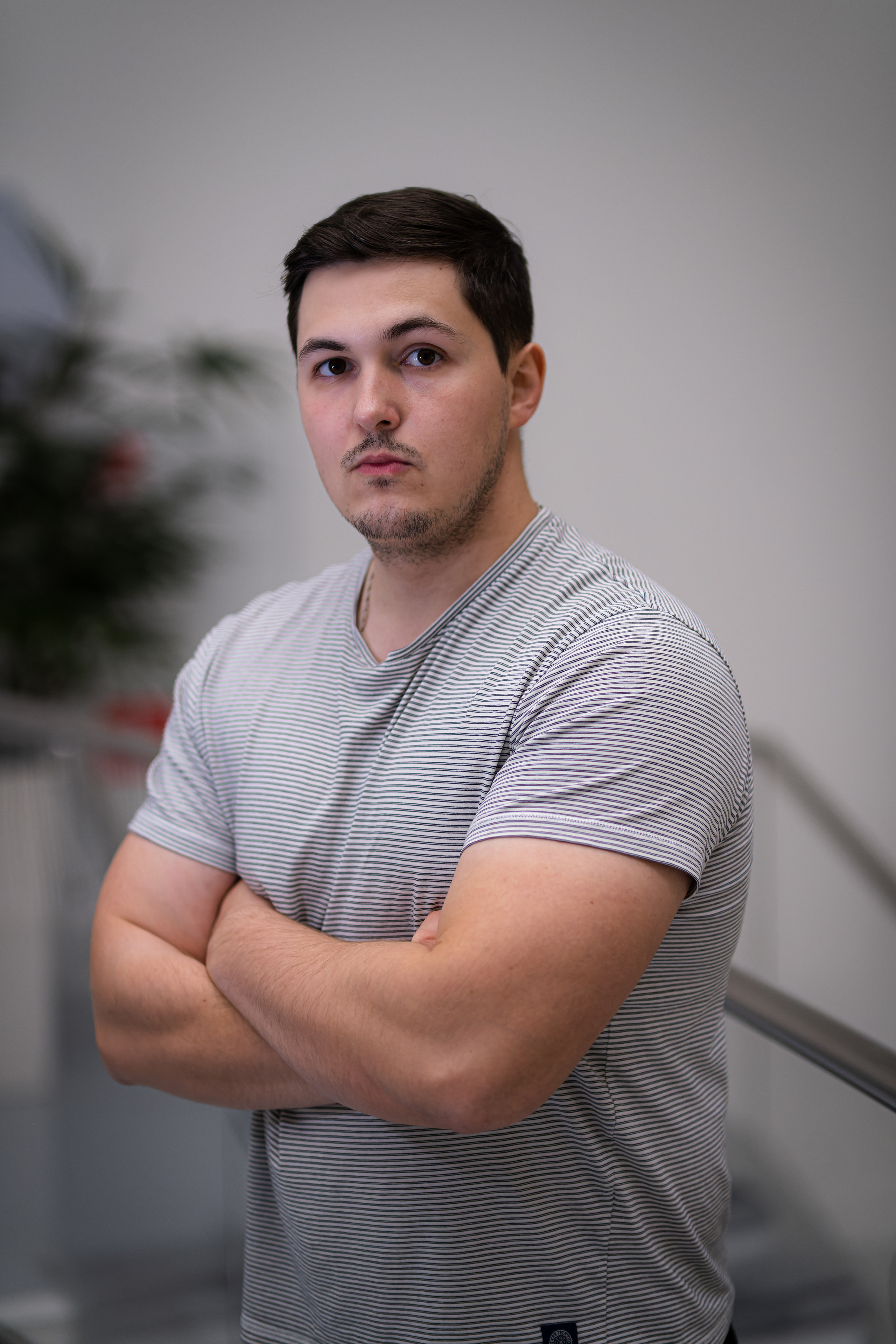 Максим. Главная