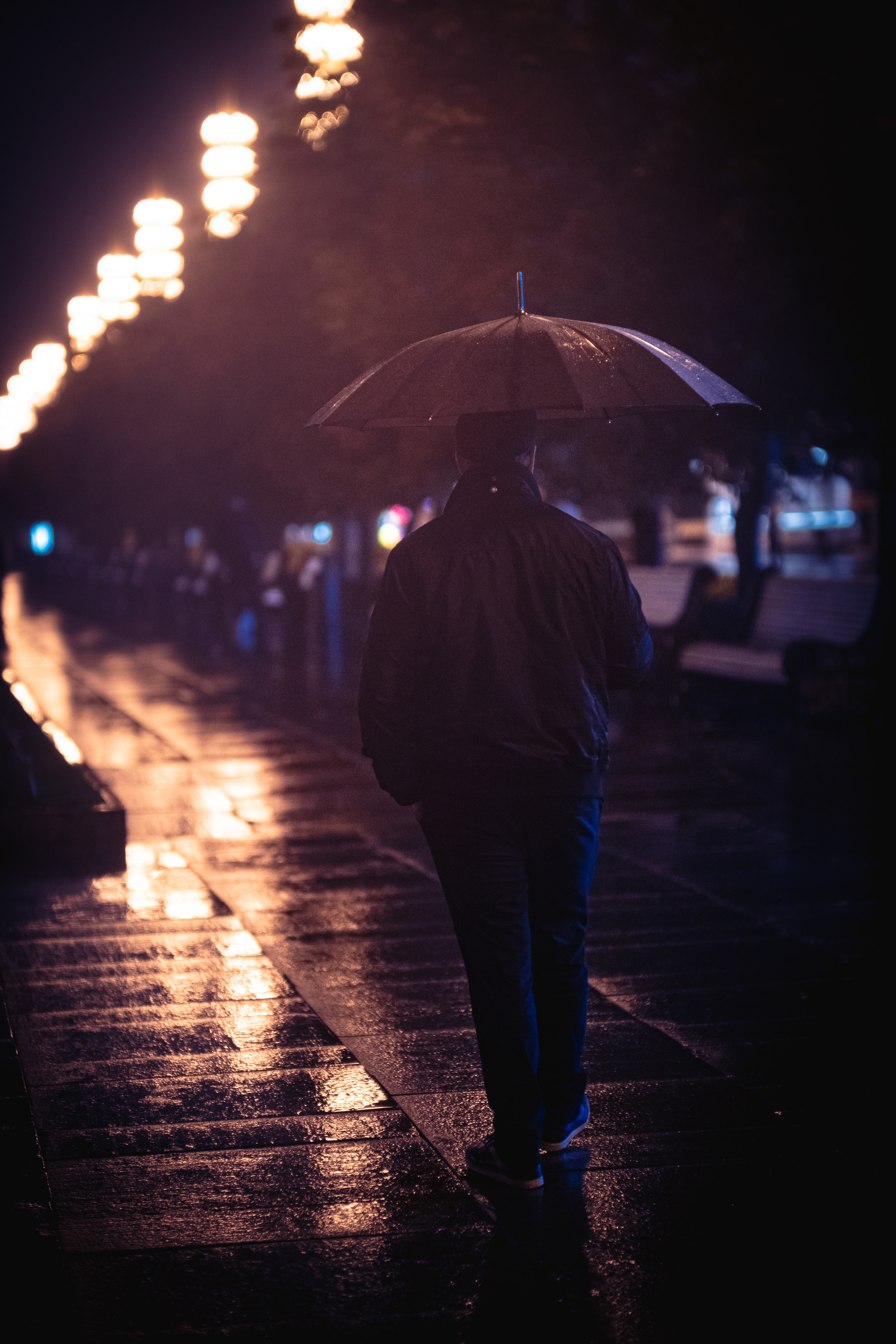 Максим. Главная