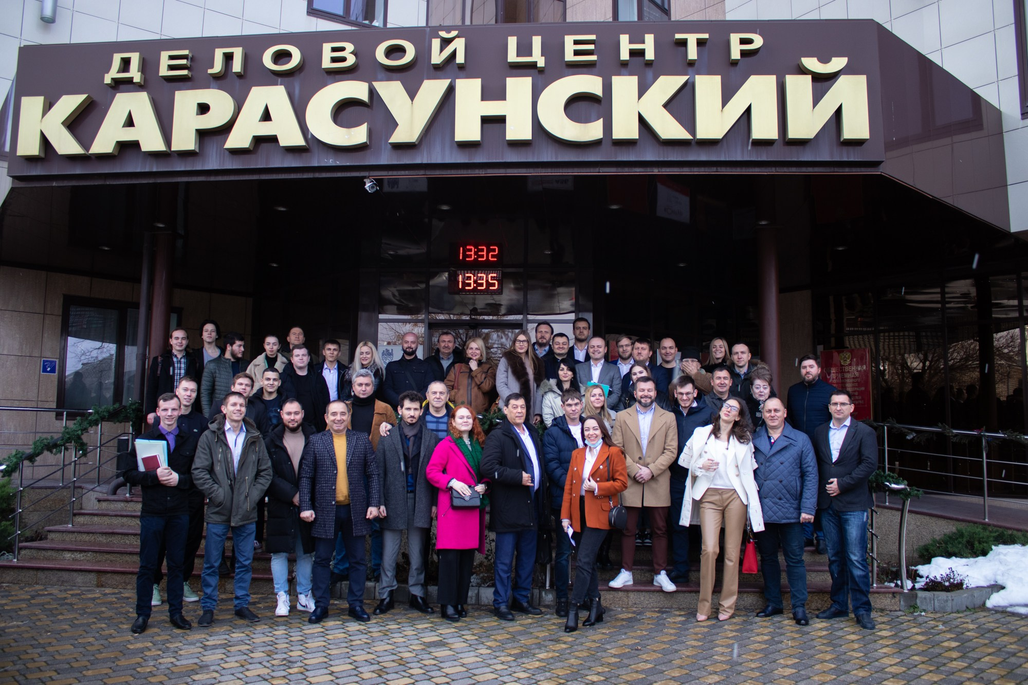 Встреча с Владиславом Даванковым и «Опора России». Репортажный, промышленный и маркетплейс-фотограф Дмитрий Чернат