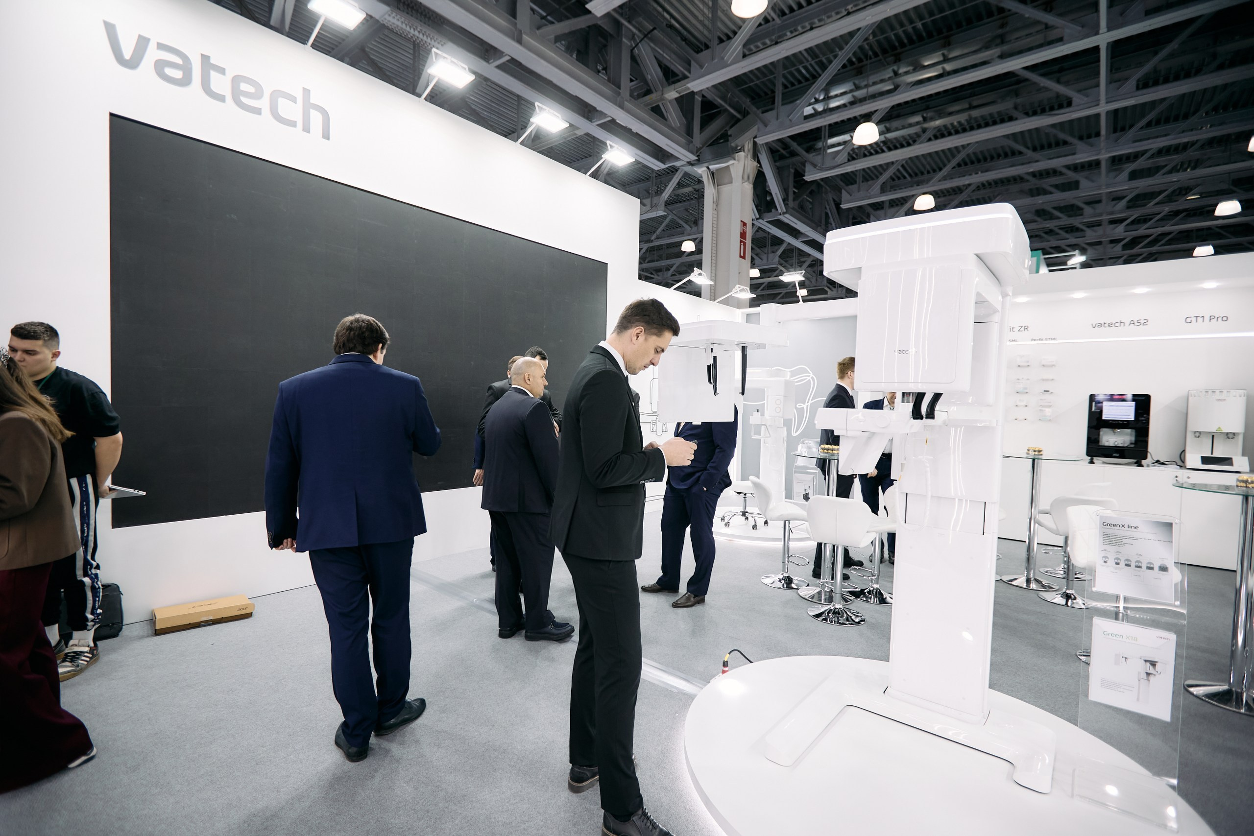 Дентал Салон 2026: Vatech. Свадебный и репортажный фотограф Дмитрий Кононенко