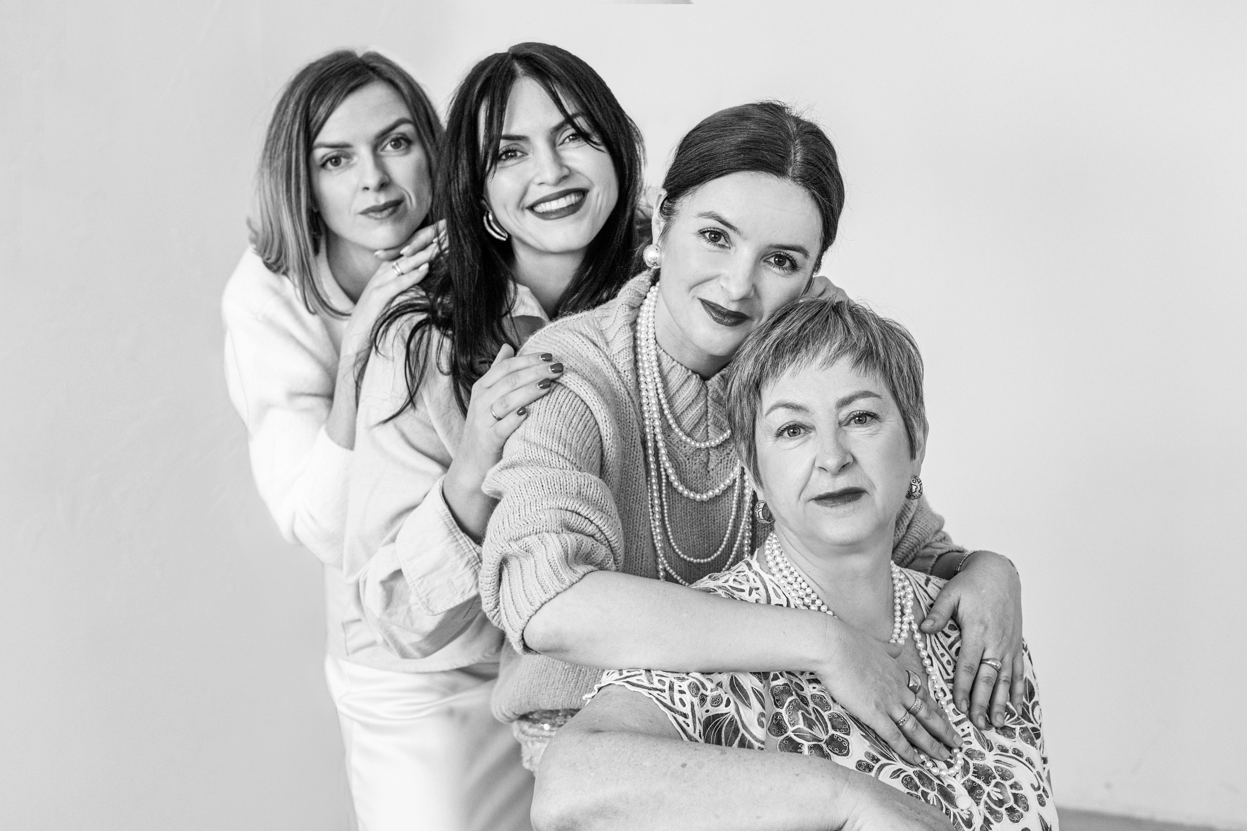 Фотосессия Поколения. Семейный фотограф Полина Высоцкая в Оренбурге