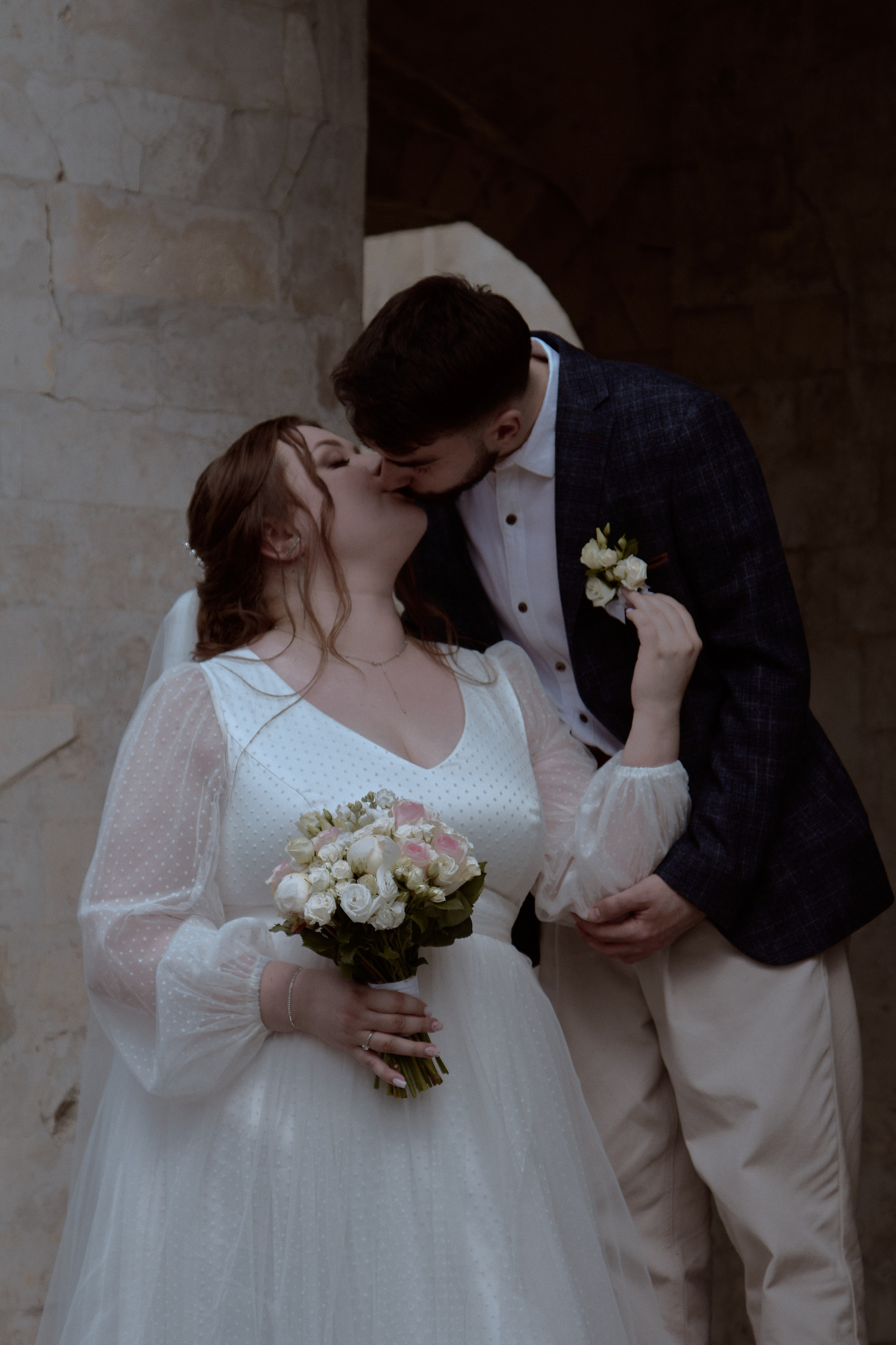 Виктория и Даниэль. Владимирский храм. Фотограф лавстори Москва/МО Приятелева Ангелина