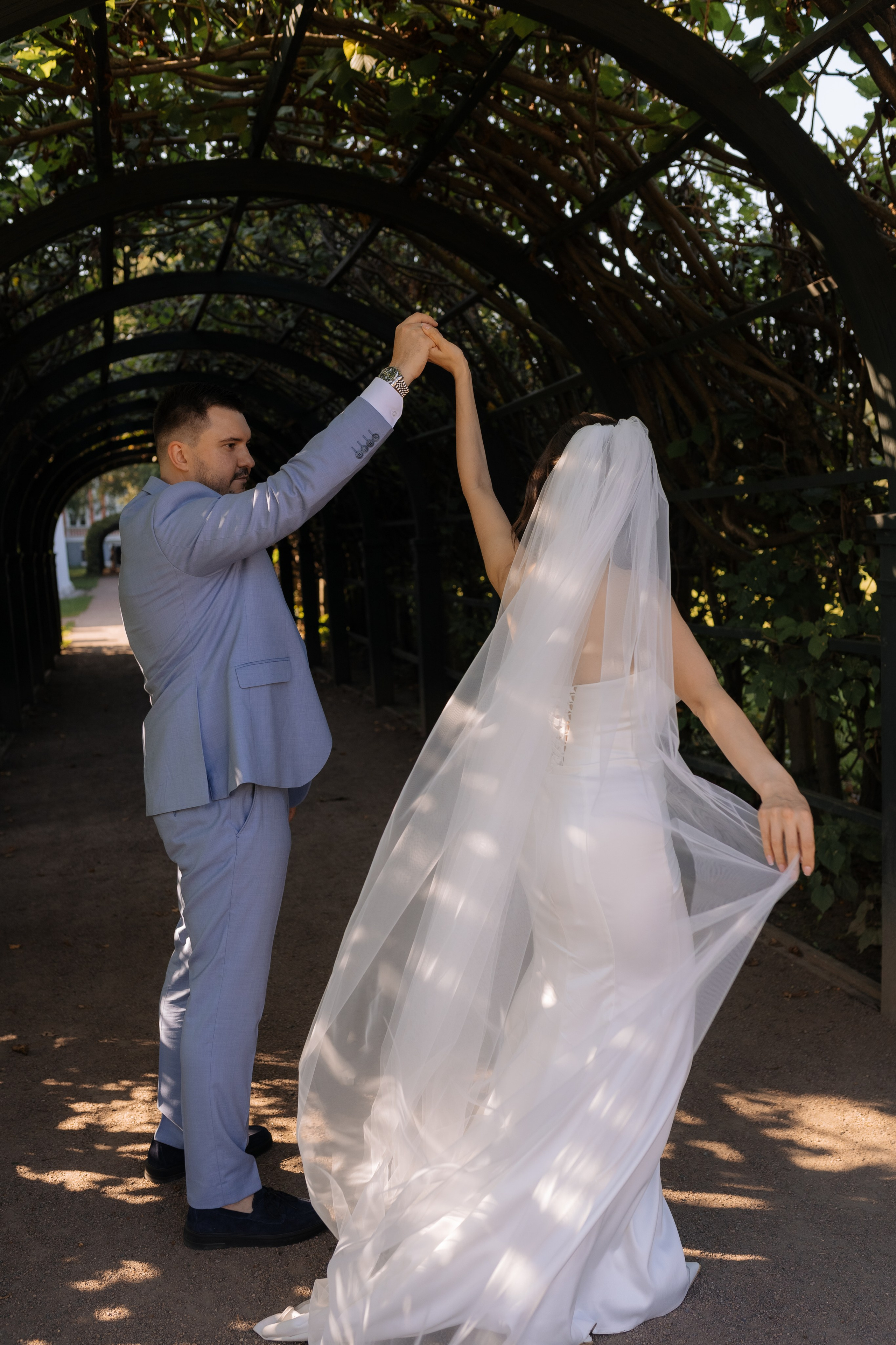 Свадебная фотосессия в Москве, парк Кусково. Свадебный фотограф в Москве Анна Полушина