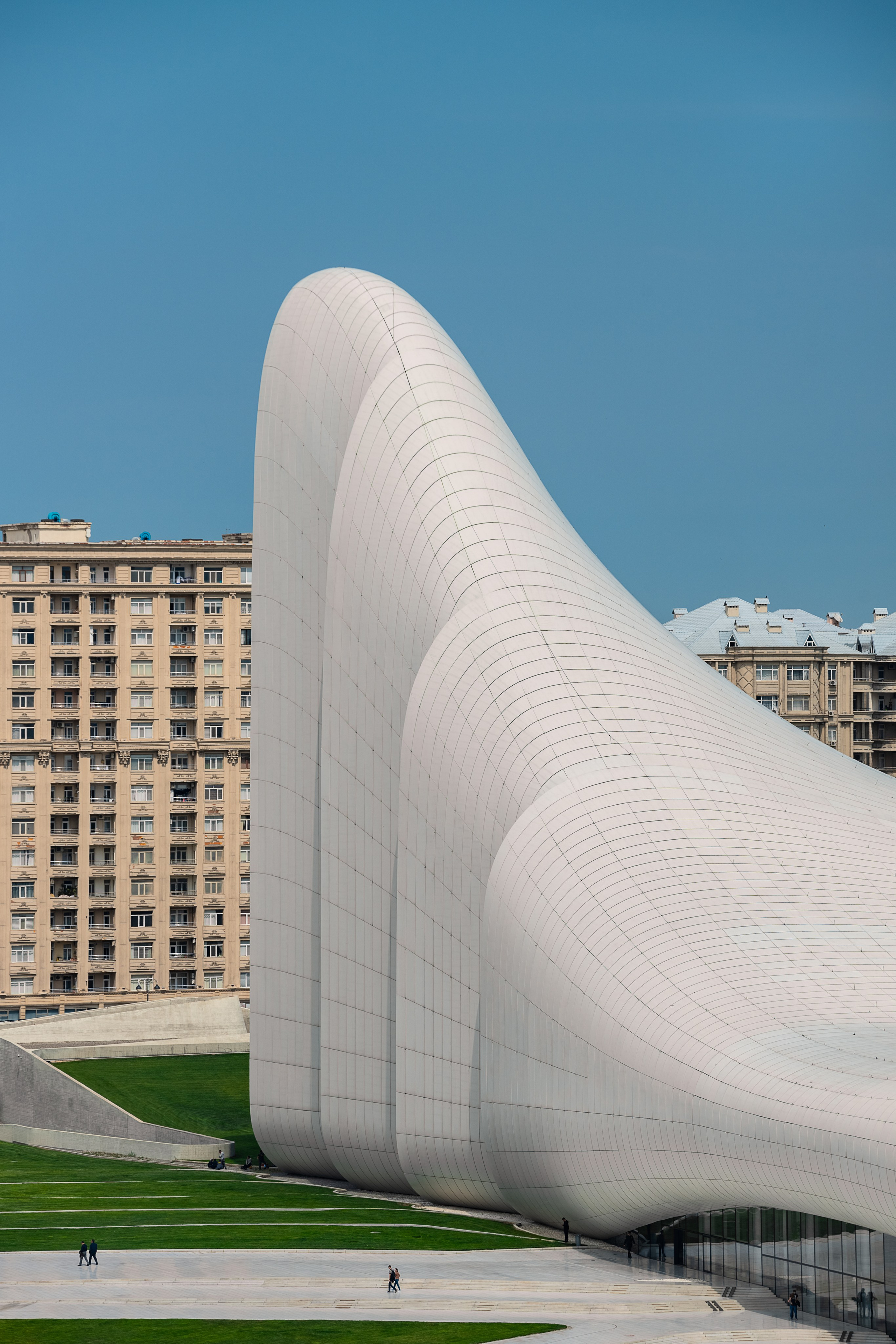 Heydar Aliyev Center | Baku. Архитектурный фотограф Кирилл Цыбенко. Работаю в Москве, по всей России и Миру
