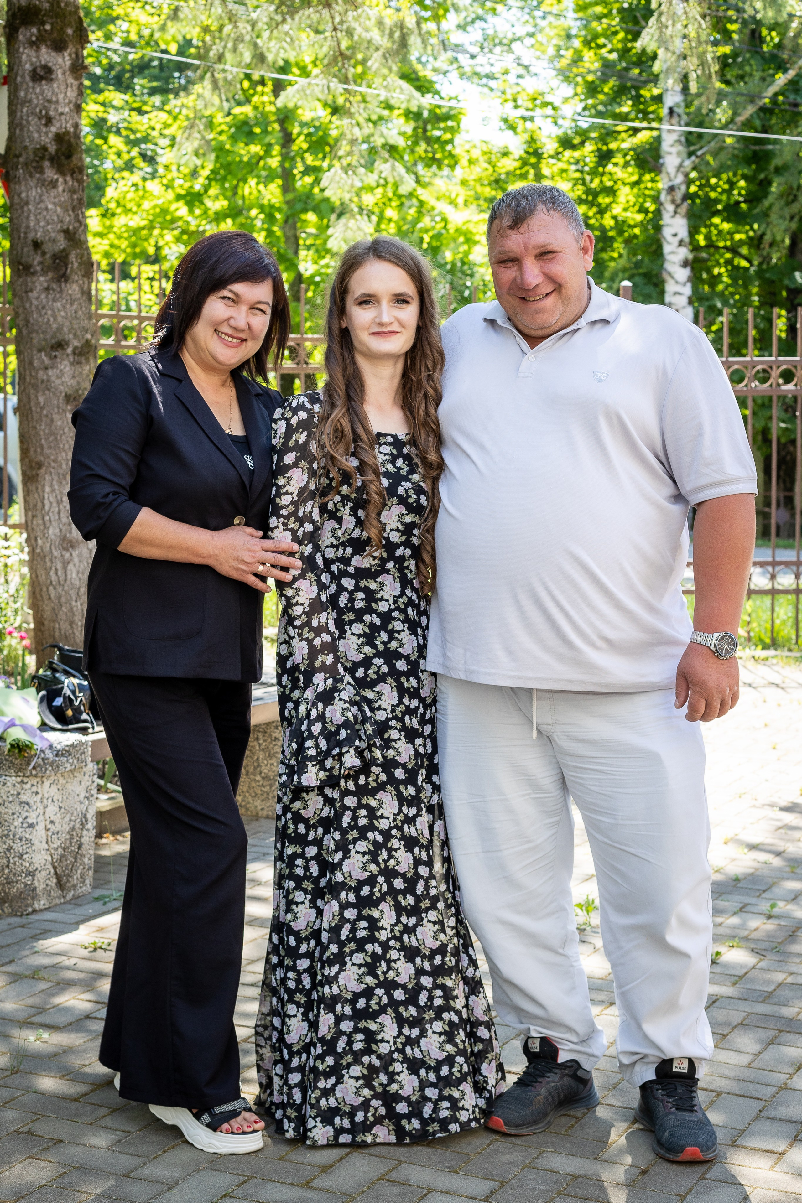 Вручение аттестата 2025. Выпускные альбомы Майкоп, Краснодар Елена Золотарева