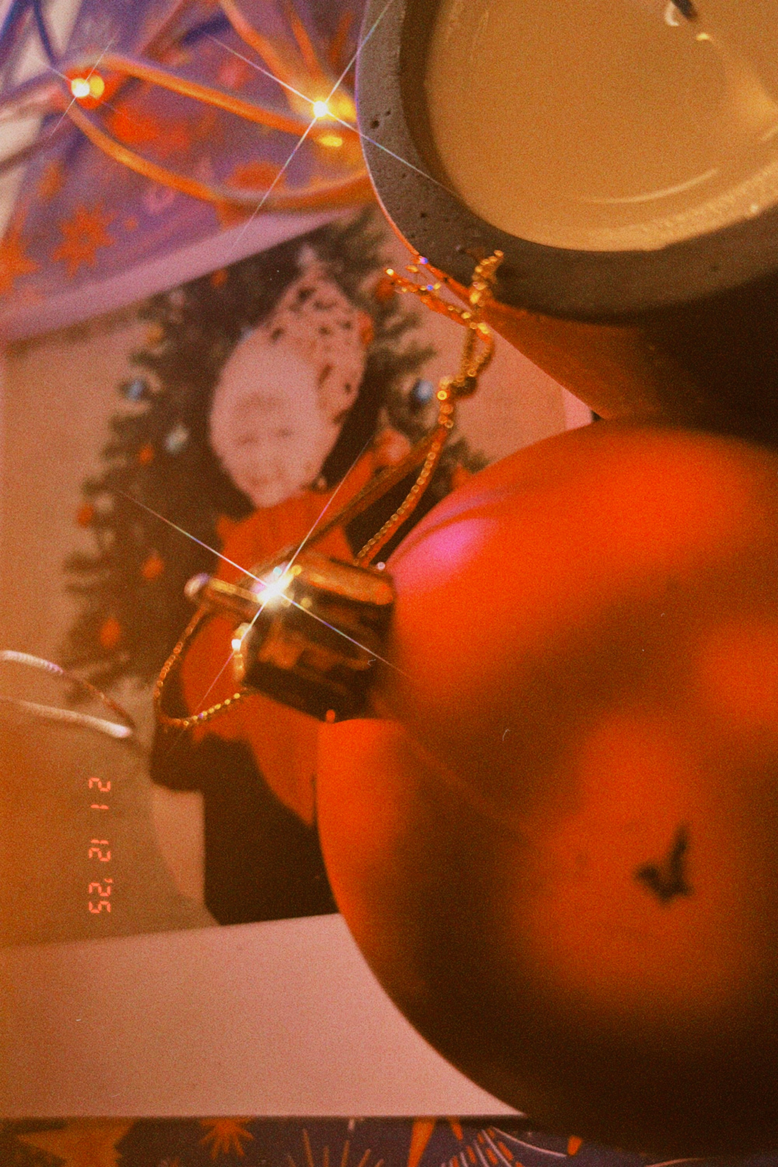 ОБЛОЖКА ДЛЯ ТРЕКА: ЕВГЕНИЯ ПЕЛЕВИНА — В ЯНВАРЕ. Фотография для артистов