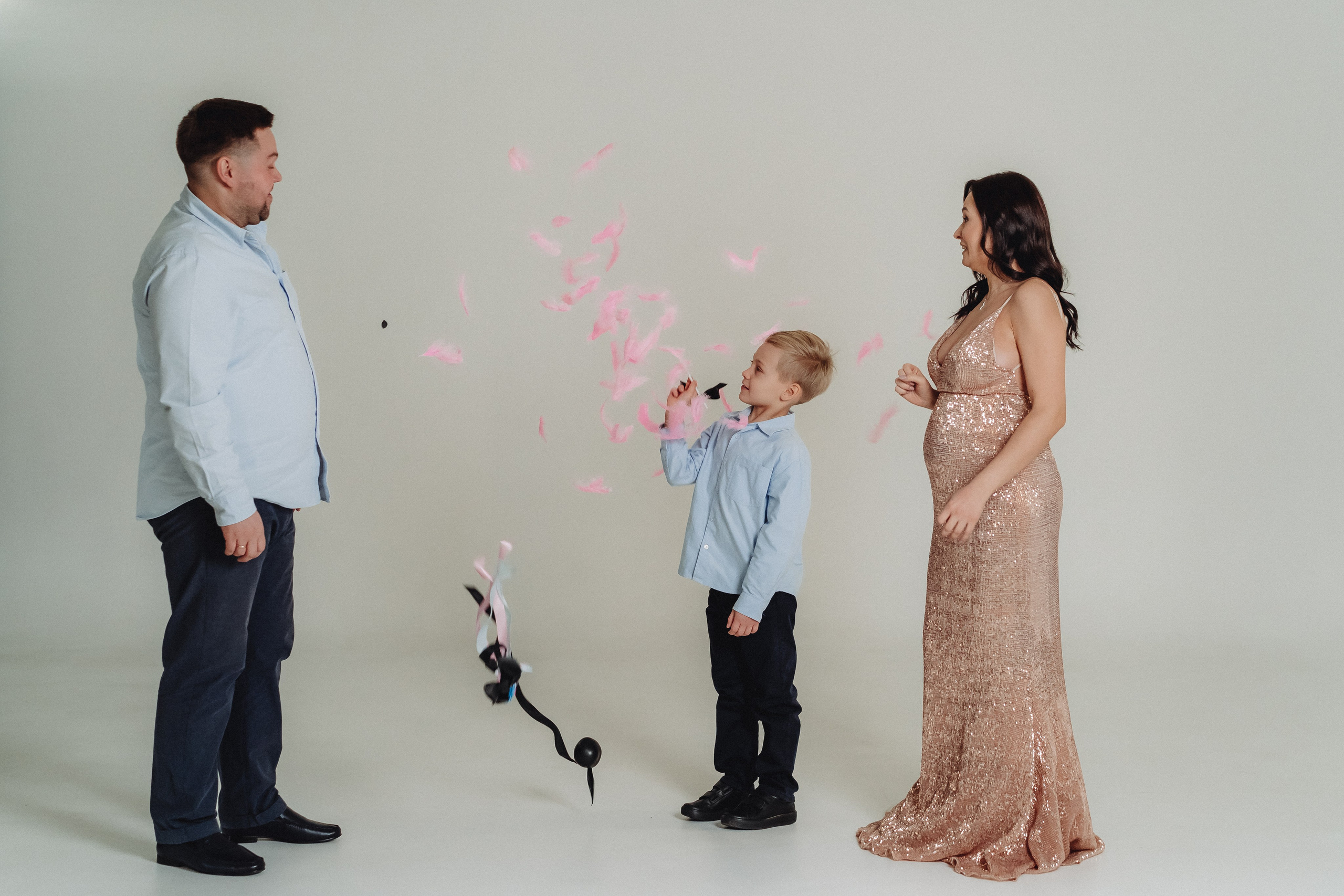 В студии. Семейный и контент фотограф в Красноярске Власова Екатерина