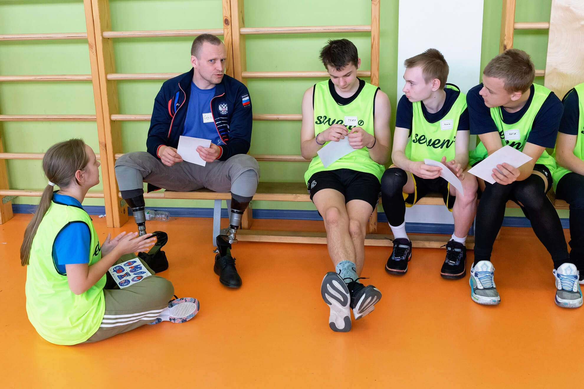 Фоторепортаж о проекте Физ-ра 2.0 в школе СПБ Благотворительный проект. Портретные фотосессии, контент-съемки, репортаж