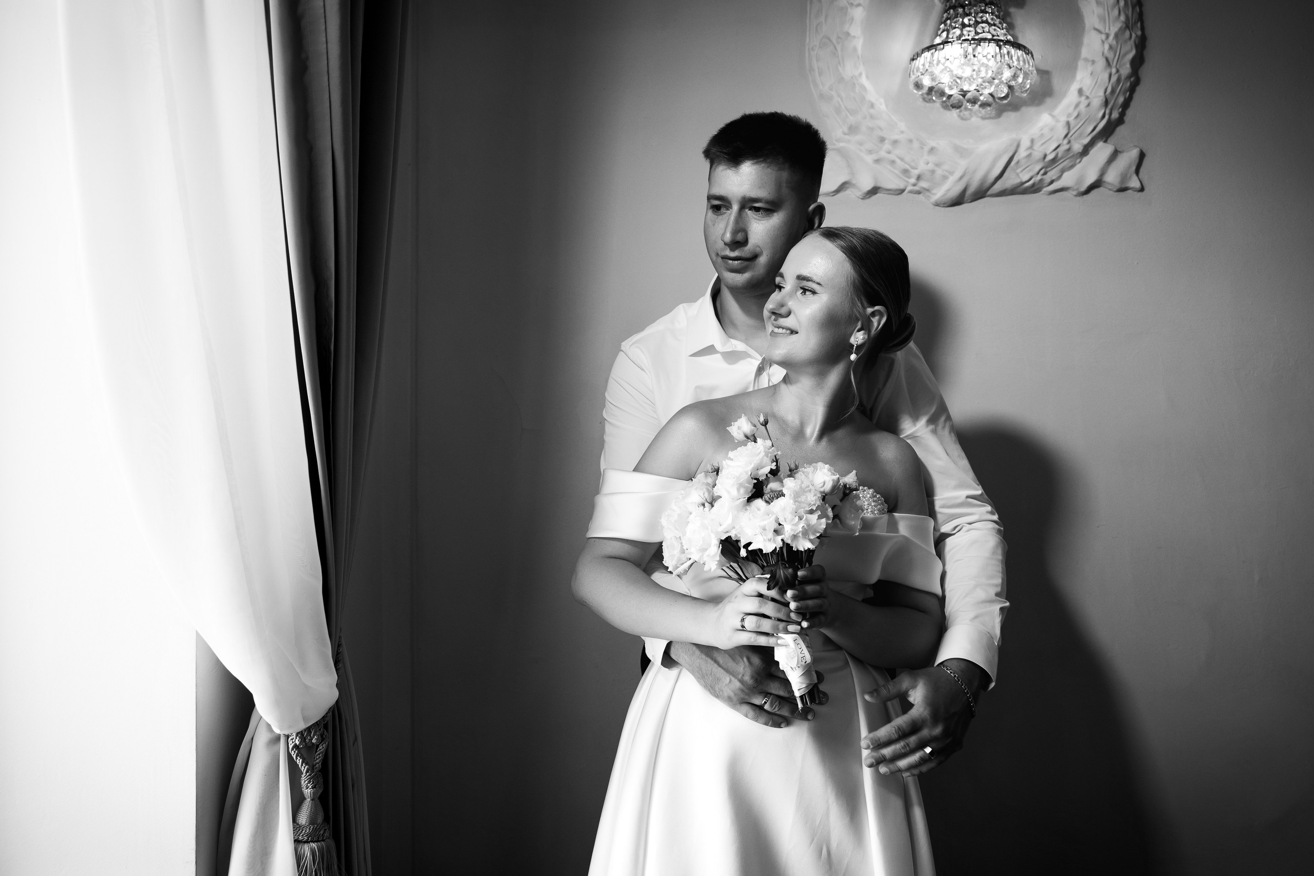 Анонс свадьбы Юлии и Игоря. Городская лавстори в Севастополе. Свадебный фотограф в Крыму и Севастополе Ольга Баскакова