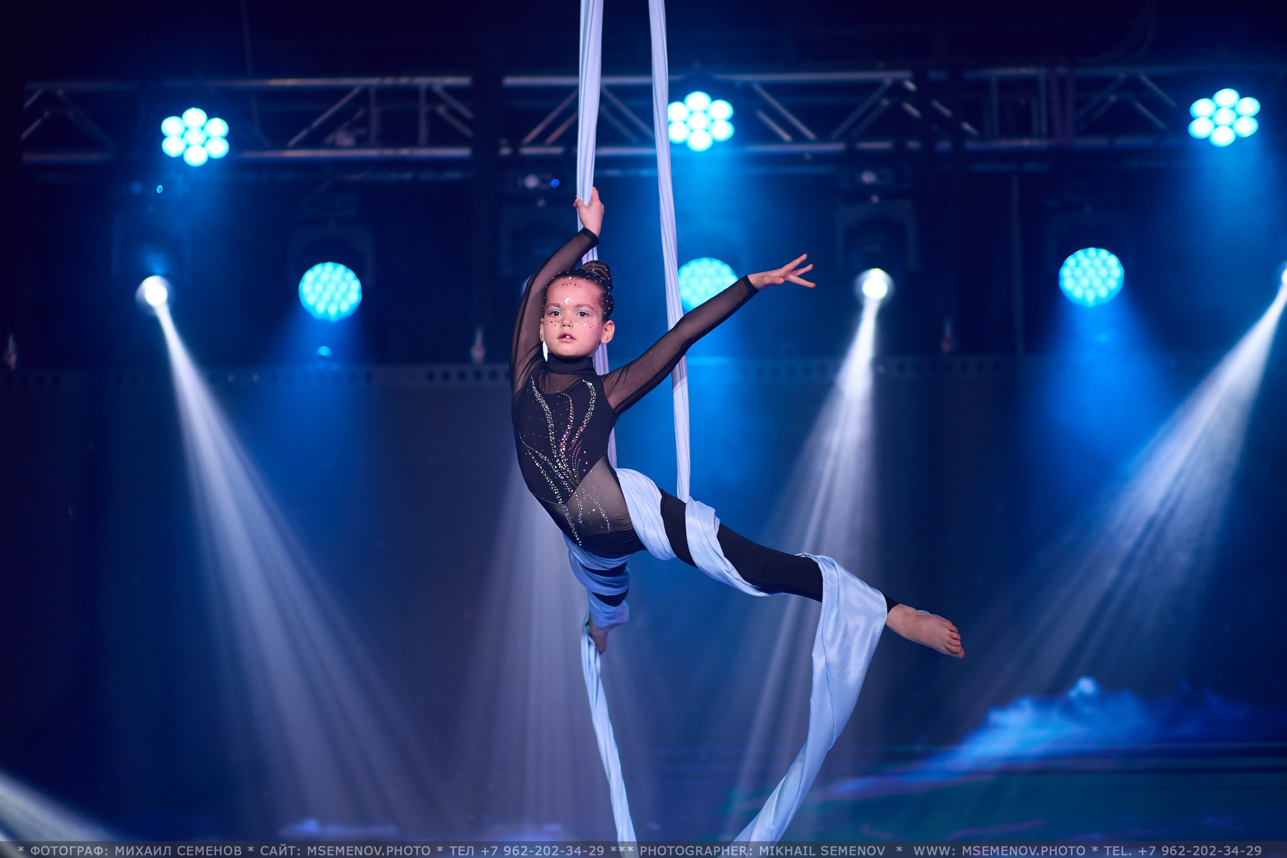 АНОНС фоторепортажа с Юбилейного концерта «ГРАЦИЯ». Фотограф, фотопроекты Михаила Семенова в Ярославле. Фотошкола