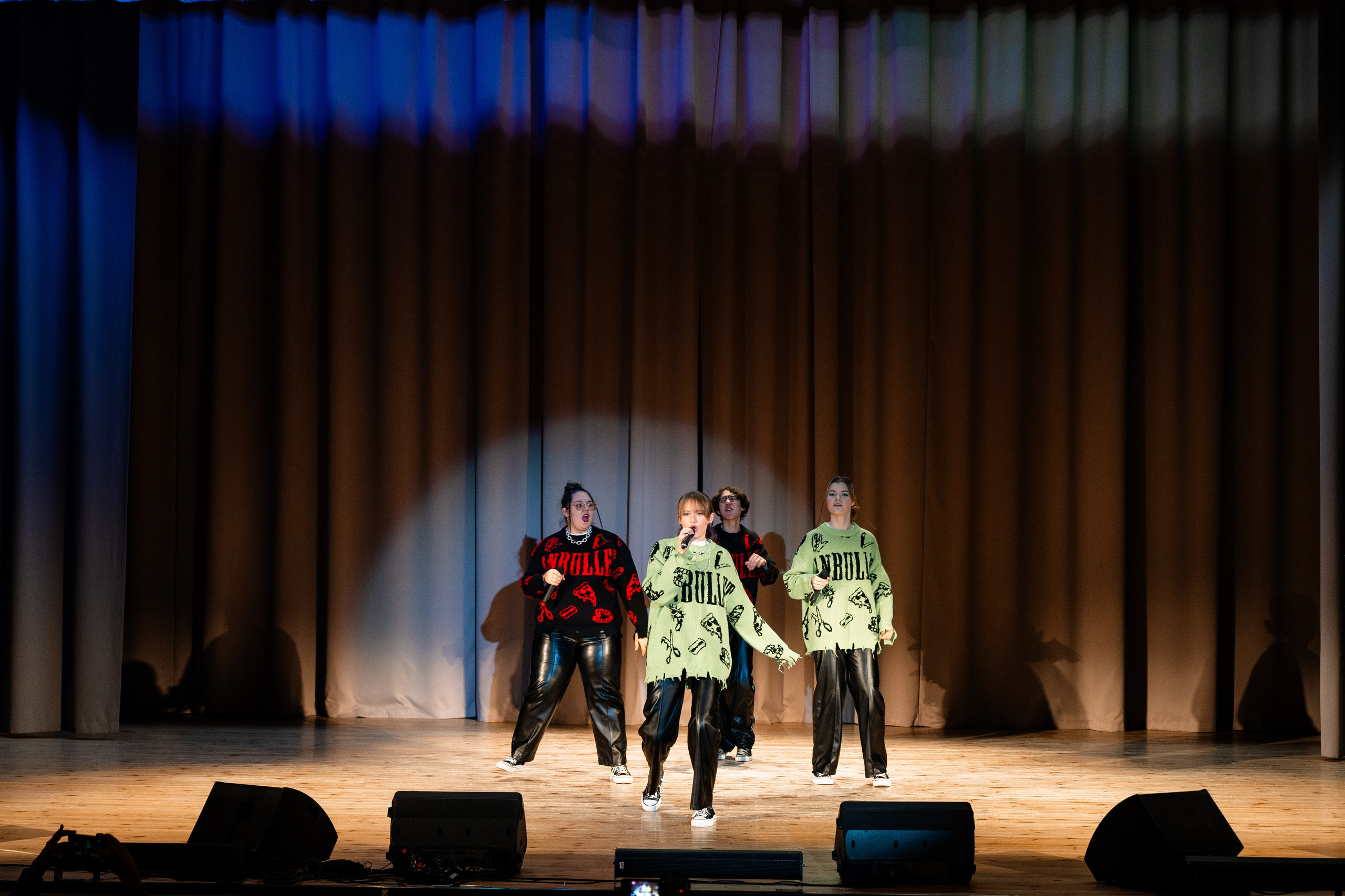 Концерт ДК Буривестник. Фотограф Никита Комаров