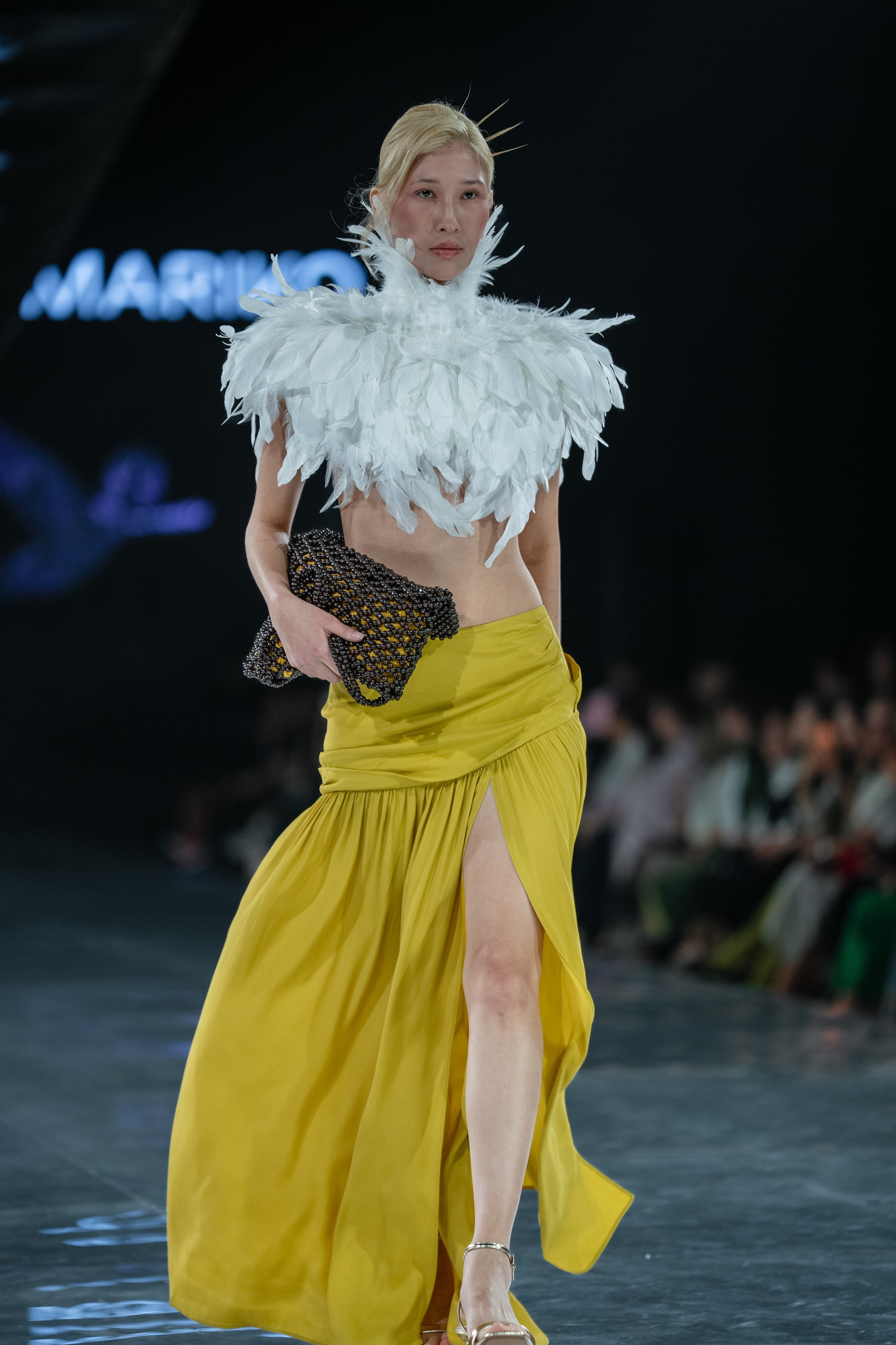 Visa Fashion Week Pre-Fall Mariko. Сайт Алматинского НЮ АРТ, будуар и фэшн фотографа Дениса Карпенко