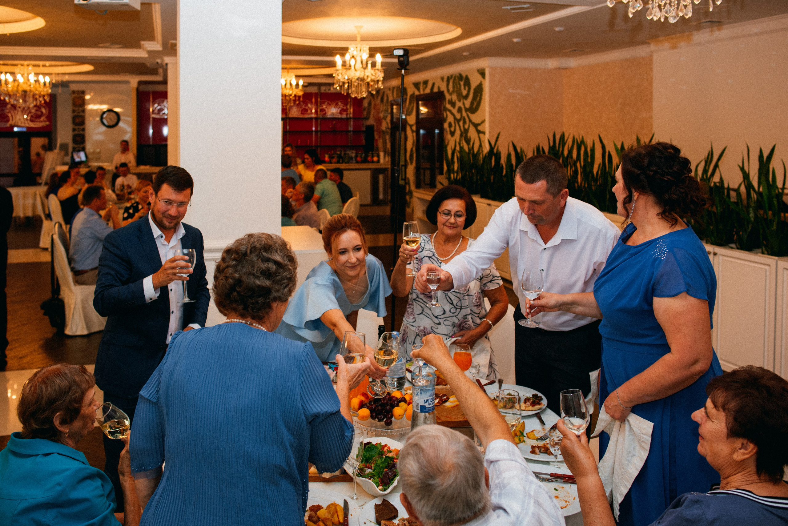 Свадебная съемка (съемка банкета). Свадебный фотограф — фотограф на свадьбу в Воронеже — Свадебное фото