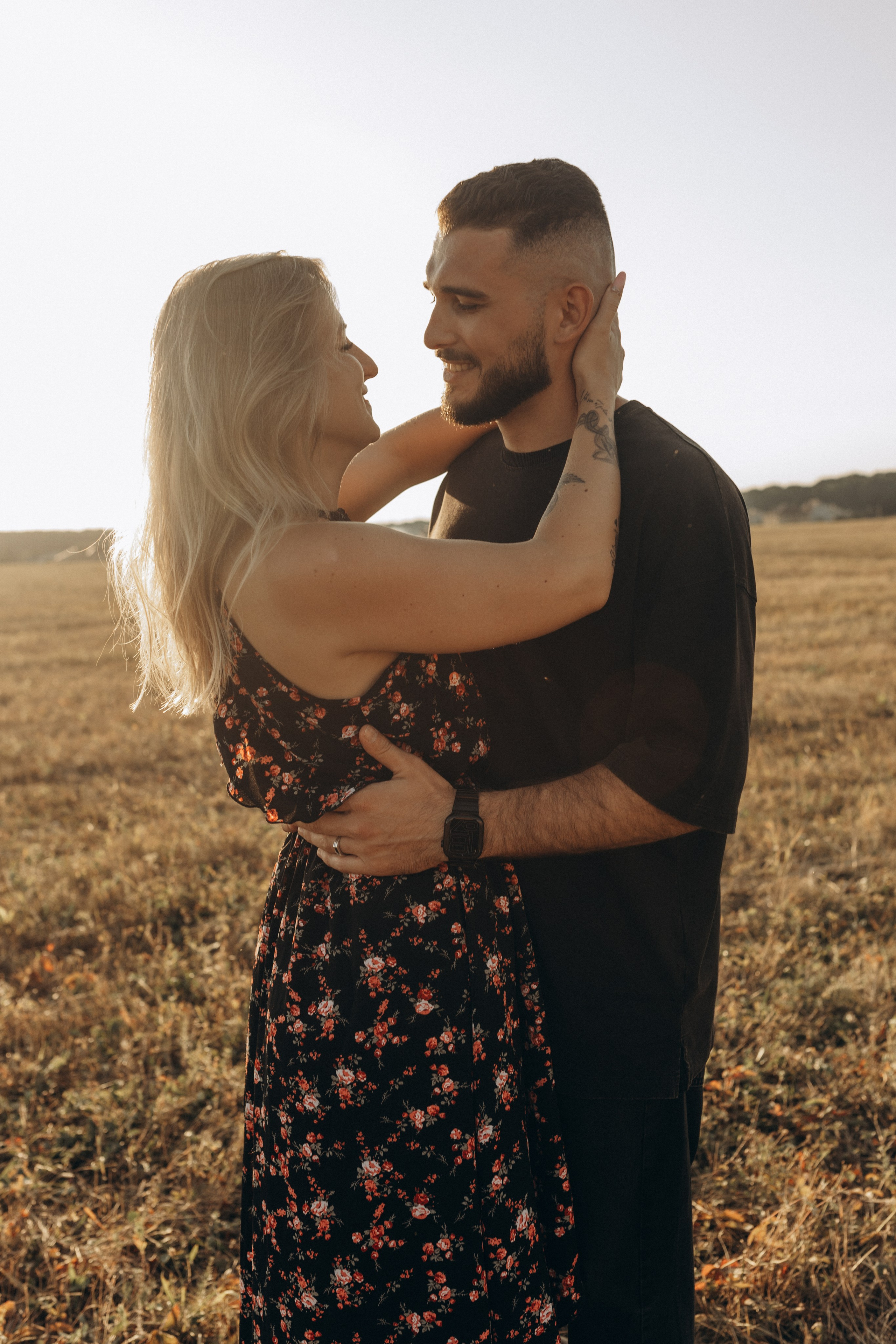 Закат на поле-Love story. Фотограф в Ставрополе Svetlana Matveeva