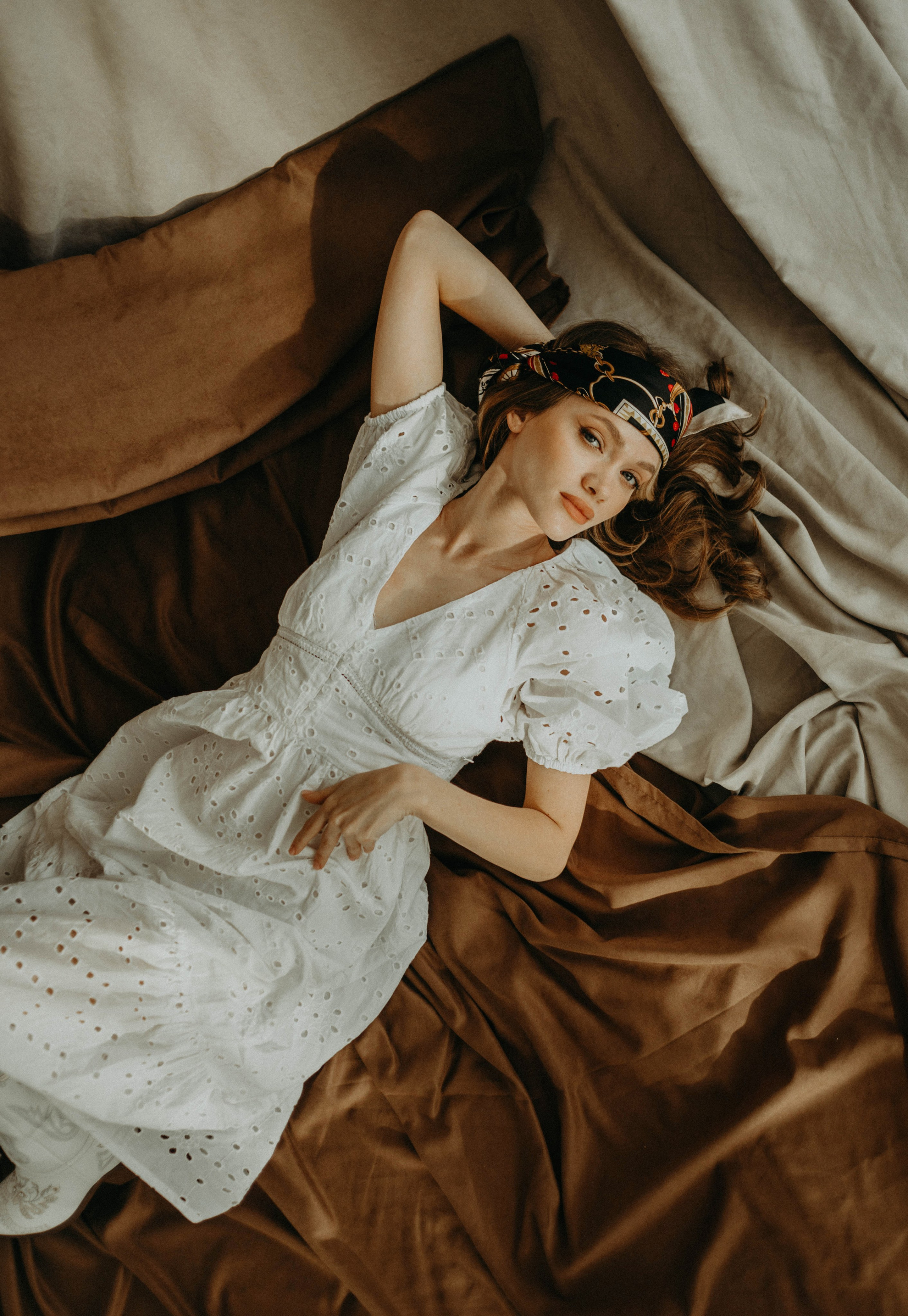 Фотосессия в обрамление тканями. Фотограф в Краснодаре Евгения Михаевич