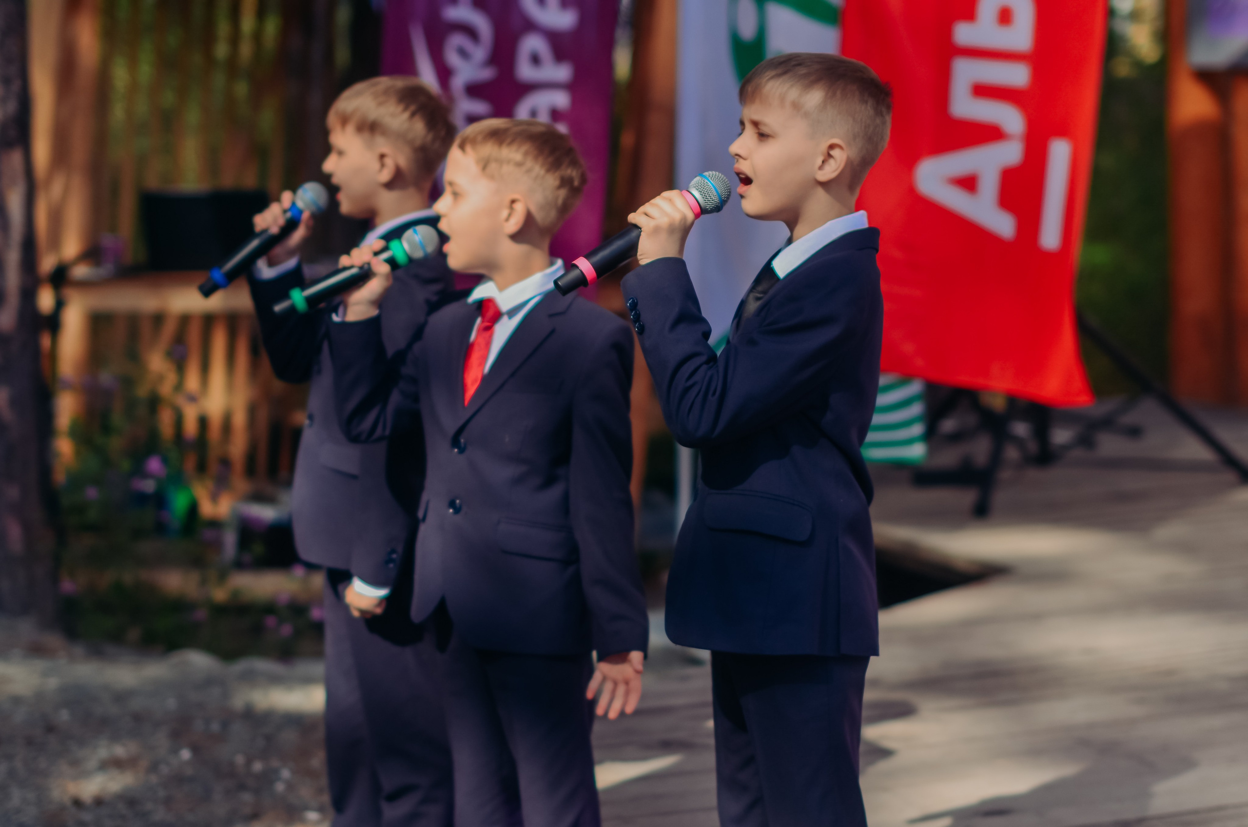 Фестиваль «Цветение Маральника на Алтае 2025». Фоторепортаж. Денисова Аля — фотограф для парных съемок и индивидуальных историй в Барнауле