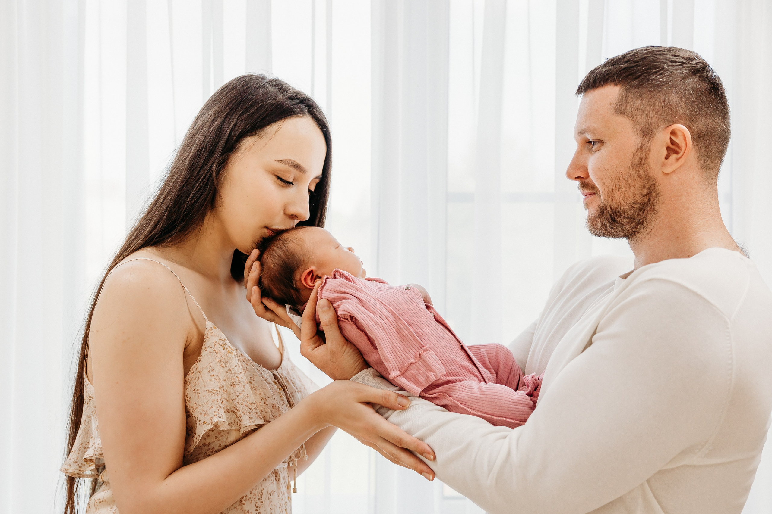 Оливия. Семейный и детский фотограф в Краснодаре. Фотограф новорожденных. Фотограф ньюборн. Фотограф родов Краснодар. Катя Угнивенко