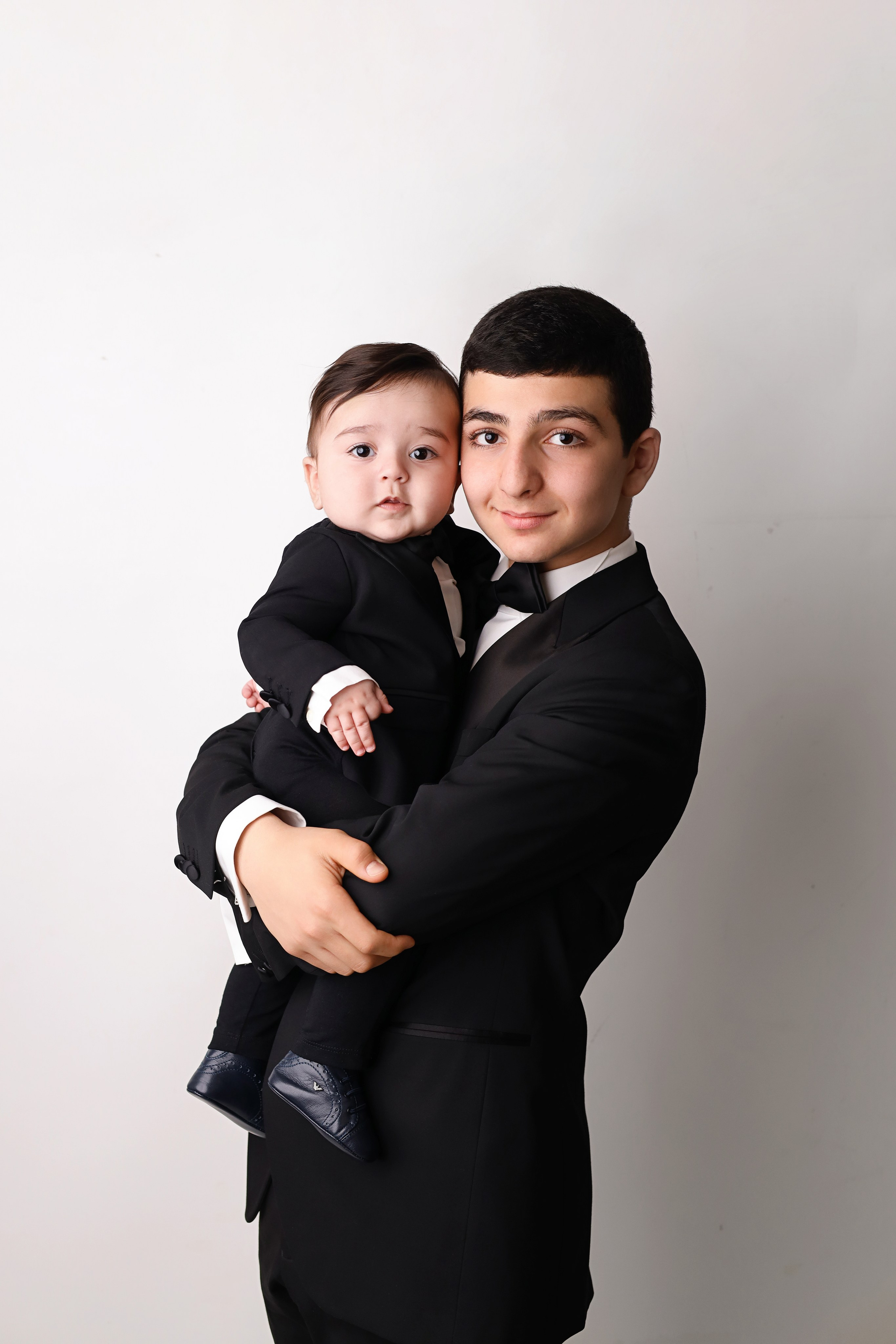 Азнавуру 6 месяцев. Фотограф новорожденных Москва. Ньюборн фотограф Москва