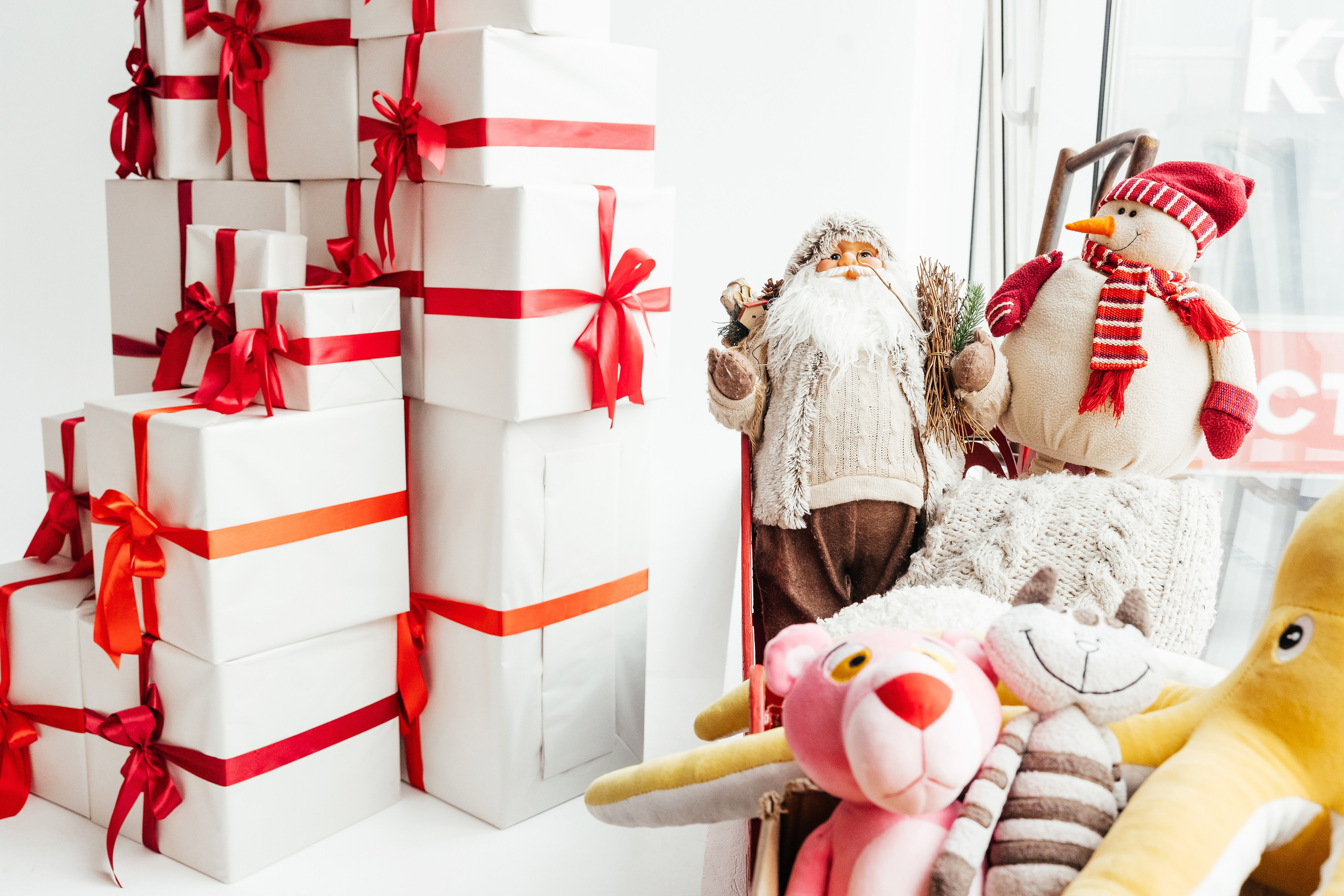 Заказывайте фотосессию в уютной фотостудии Питер, зал Невский в Сургуте у талантливого фотографа Анны Старцевой