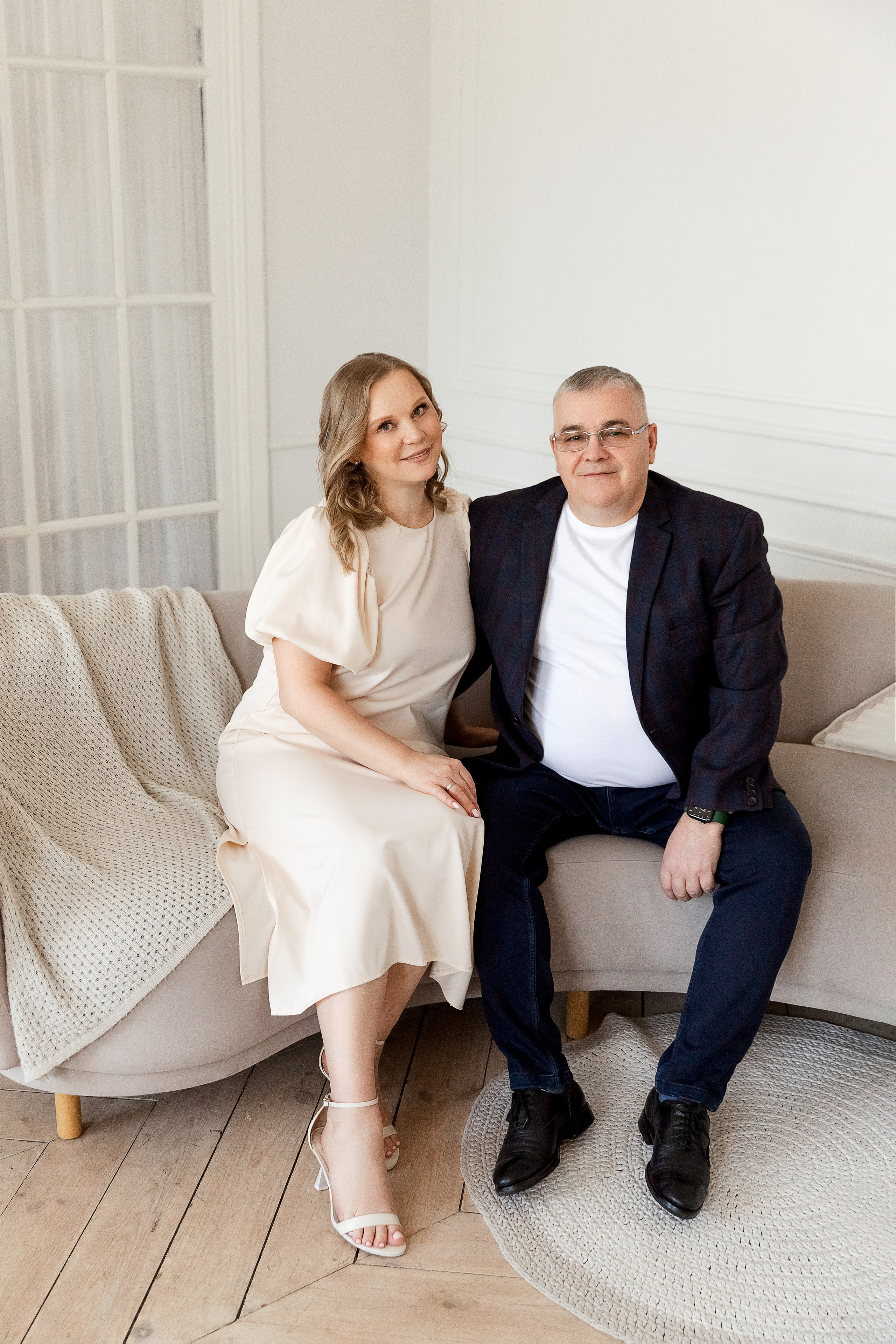 Съемка большой семьи в студии «Villa Nina». Семейный фотограф в Екатеринбурге Маргарита Курносова