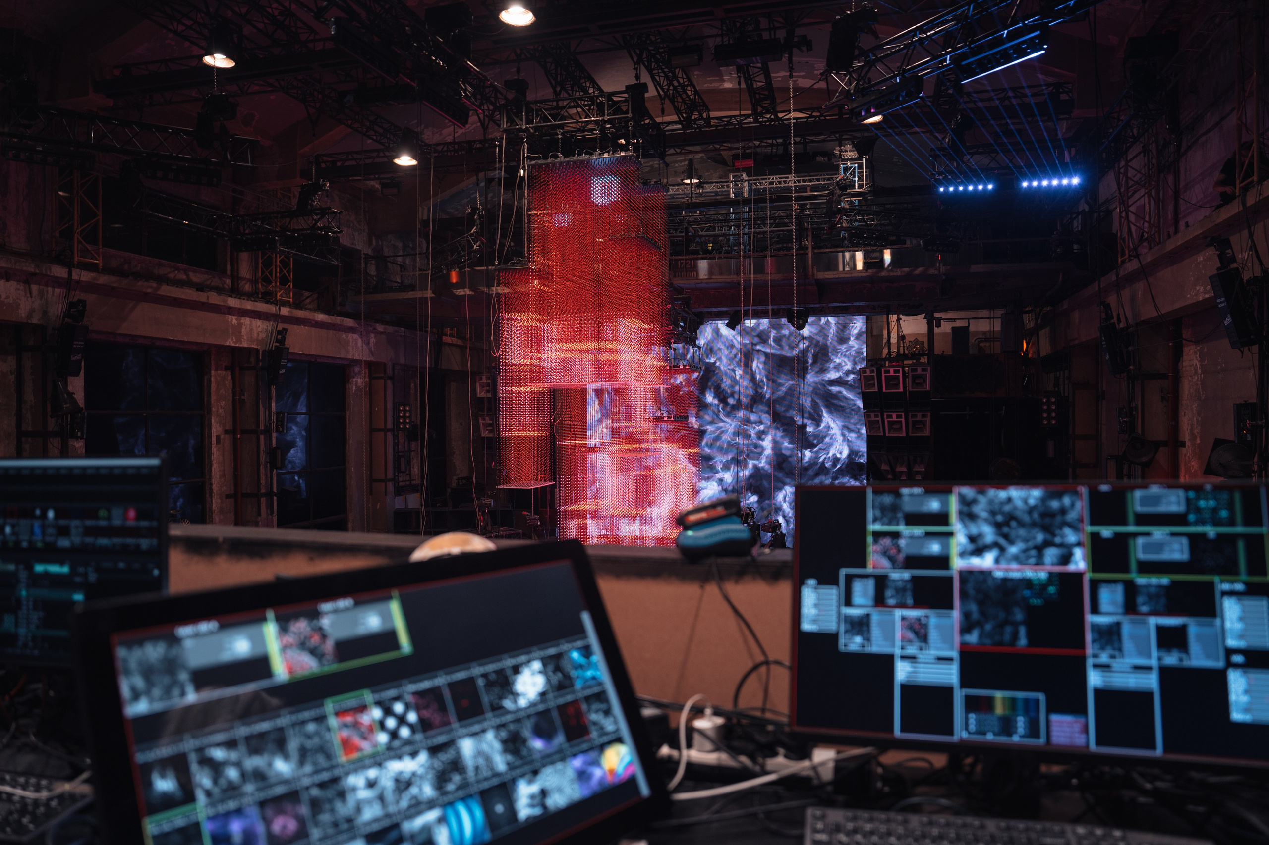 Ø Backstage, SILA SVETA. @tomrus: Рустам Шагиморданов — фотограф