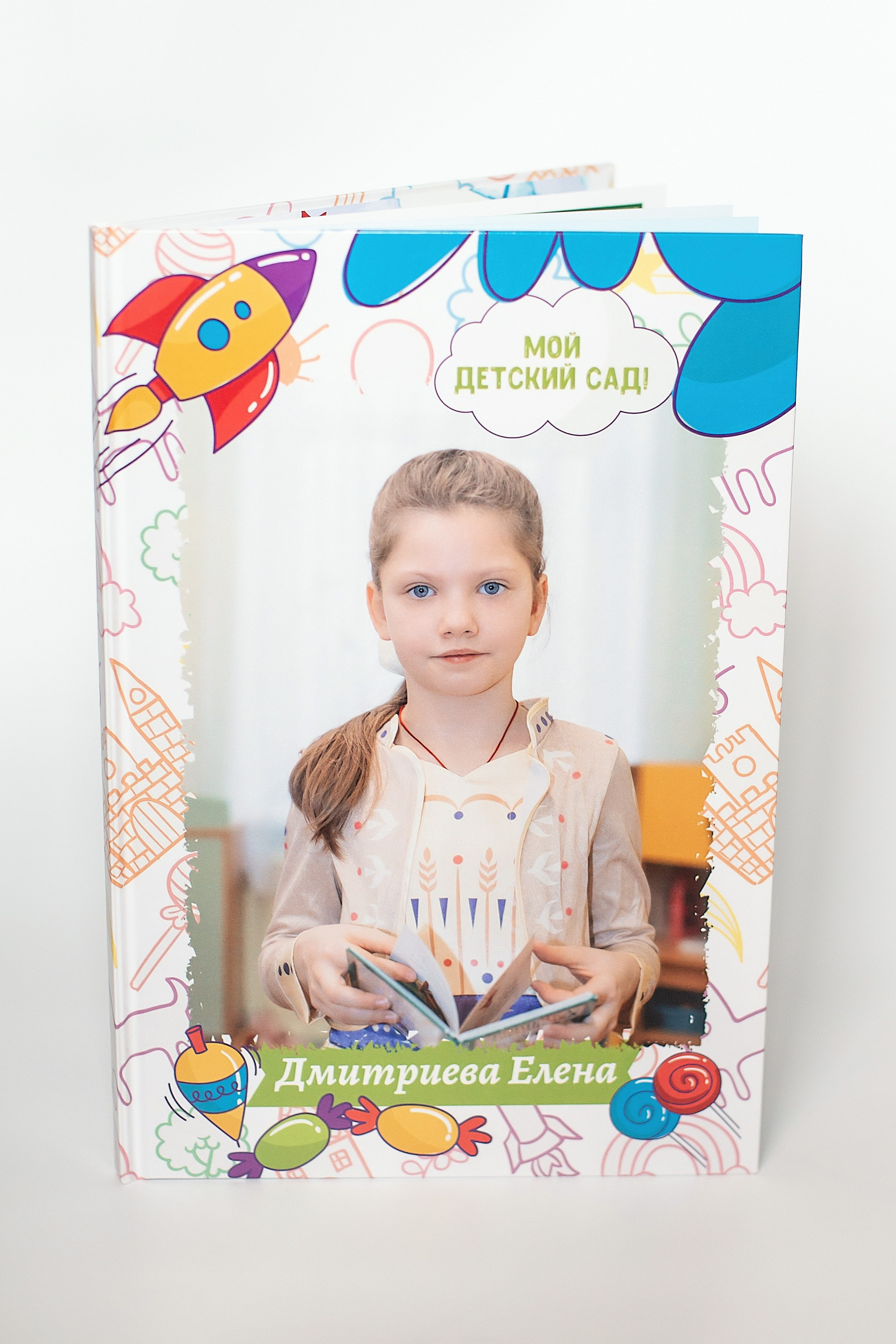 Выпускной фотоальбом 2025. Семейный фотограф в Санкт-Петербурге