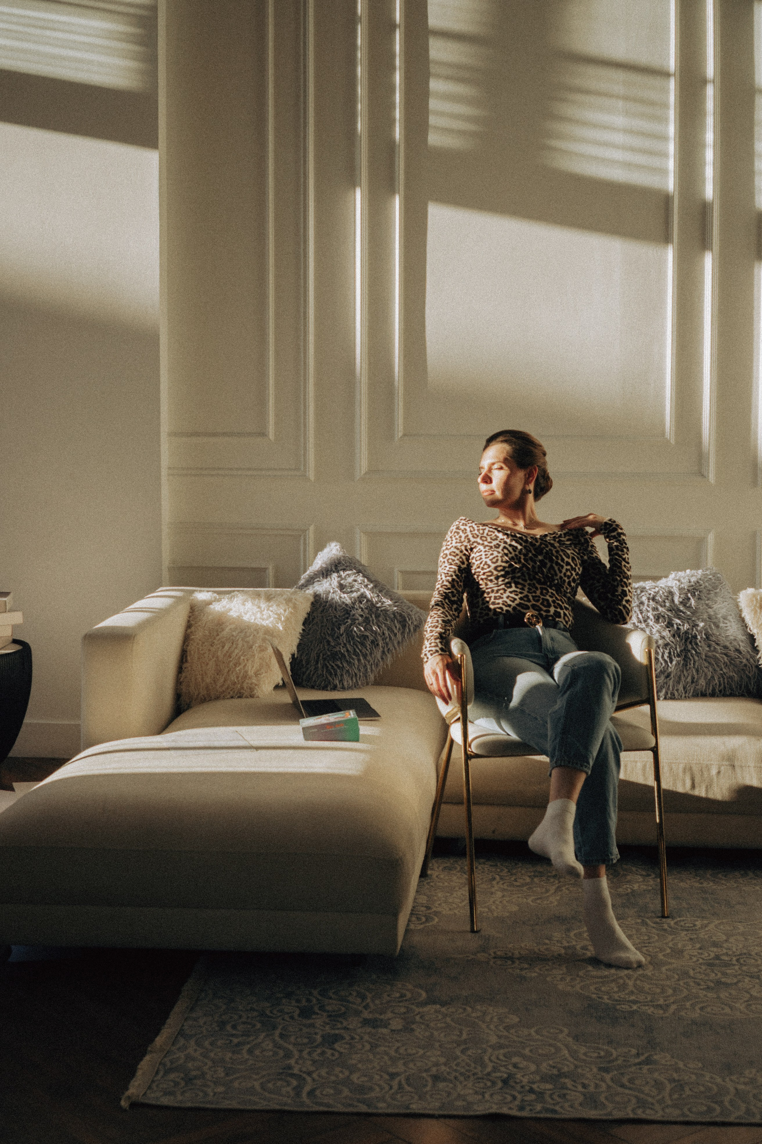 ФОТОСЕСИИЯ В СТУДИИ ДЛЯ ДЕВУШКИ ПСИХОЛОГА. Профессиональный фотограф, Санкт-Петербург — Виктория Богомолова