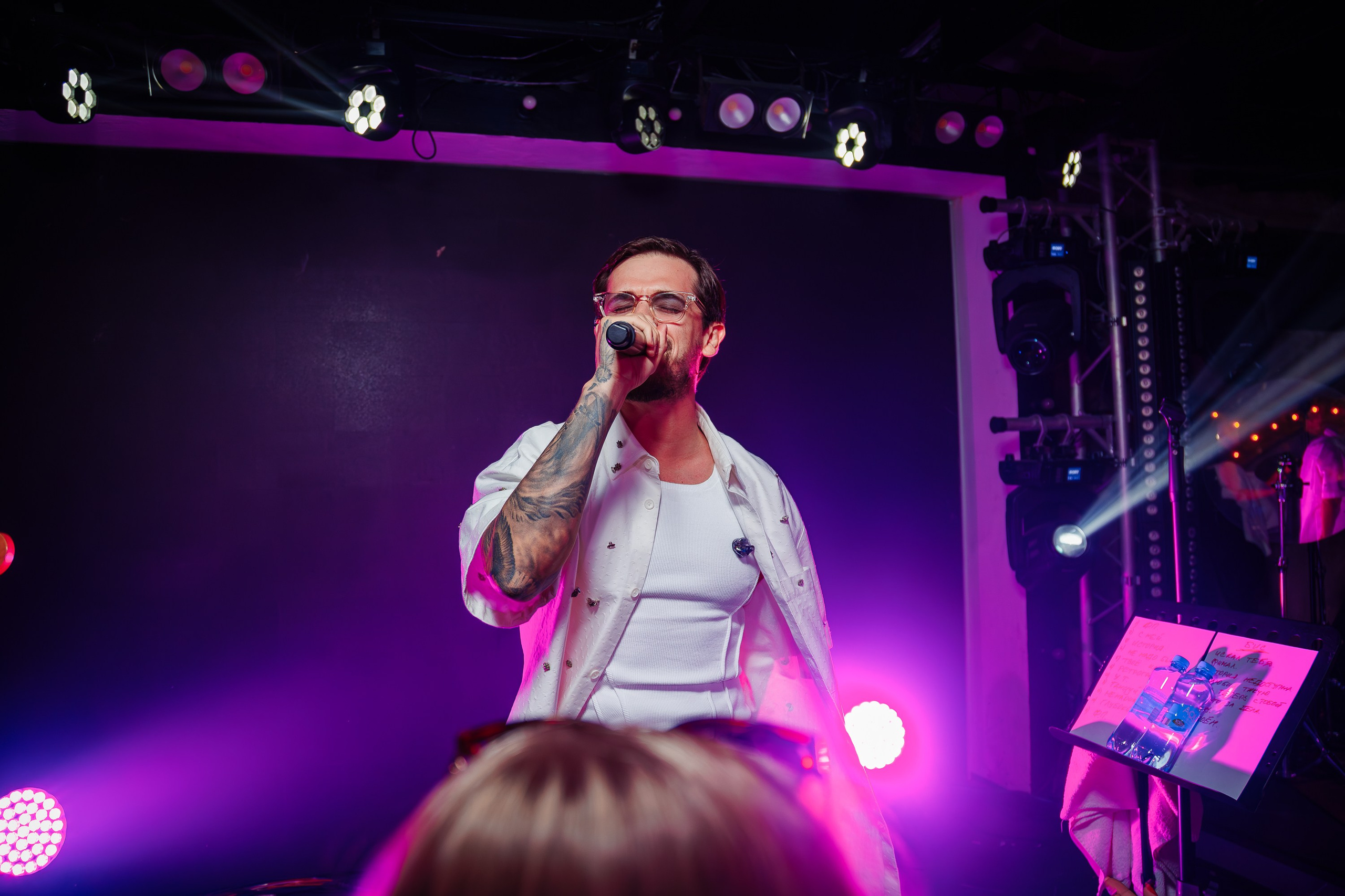 «МИША МАРВИН"_Чайка на пляже_Ялта_14.06.2025. Аминов Руслан | Фотограф