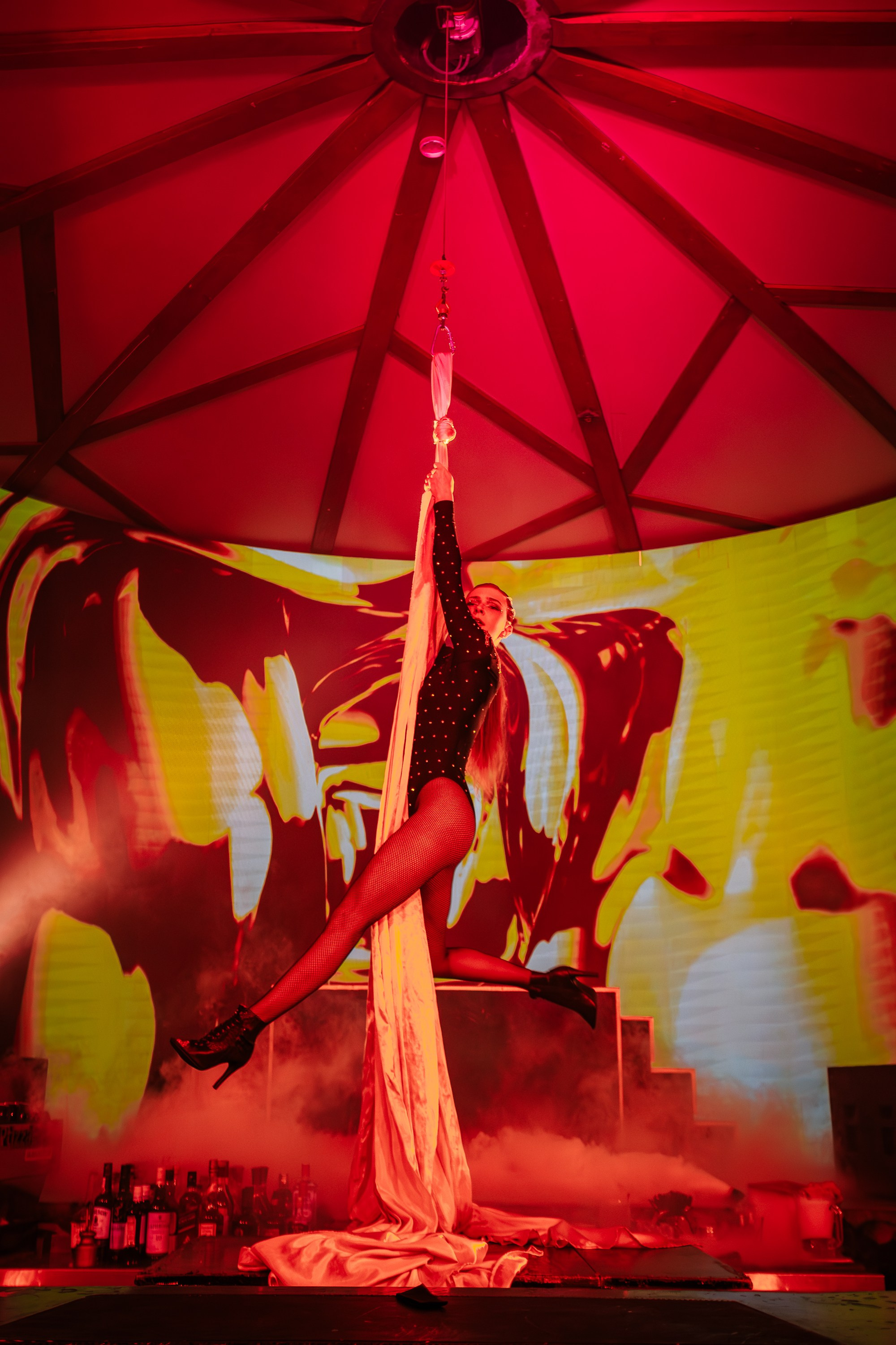 PTIZZA SHOW. Gold & Black in Ptizza Bar_Ялта_6.07.2025. Аминов Руслан | Фотограф