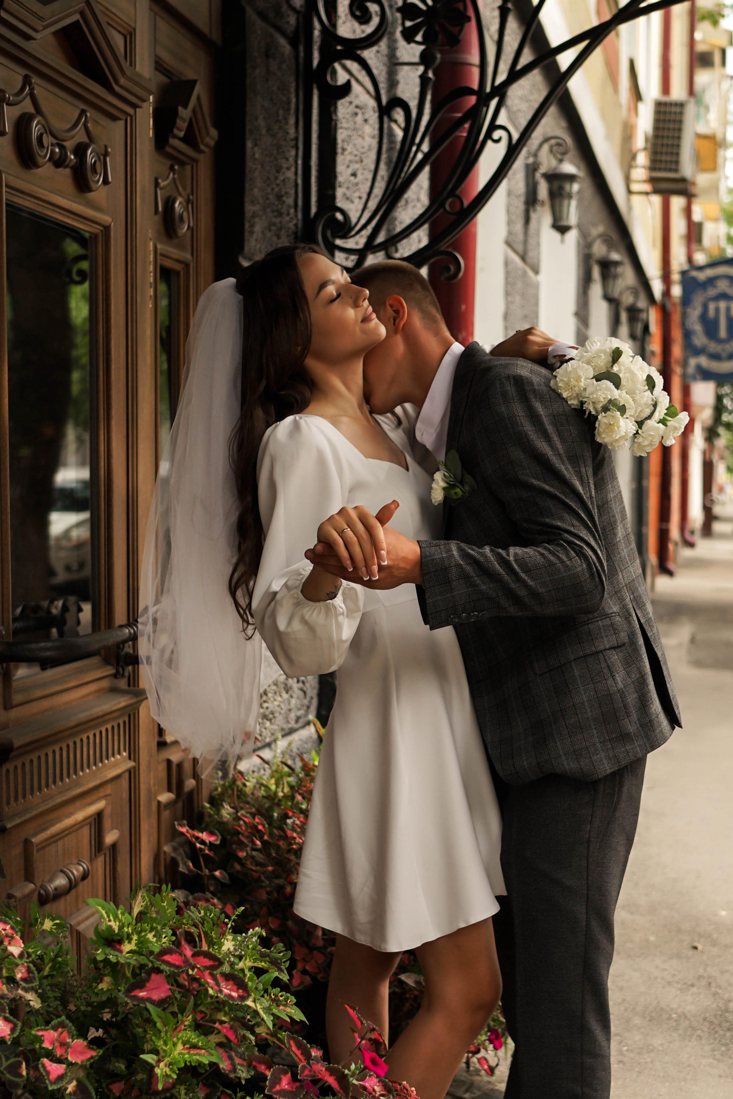 Марина и Андрей: регистрация, прогулка и банкет. Фотограф в Иркутске
