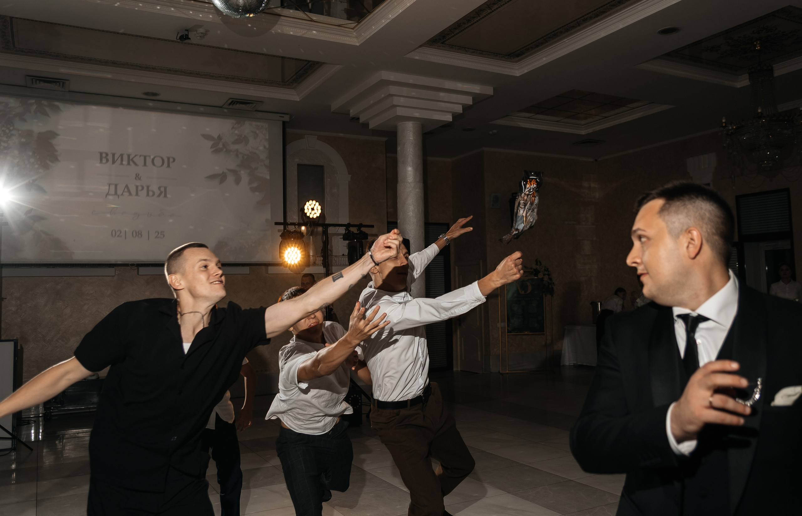 Виктор & Дарья | 02.08.25. Свадебный и семейный фотограф в Омске Евгения Хакимова