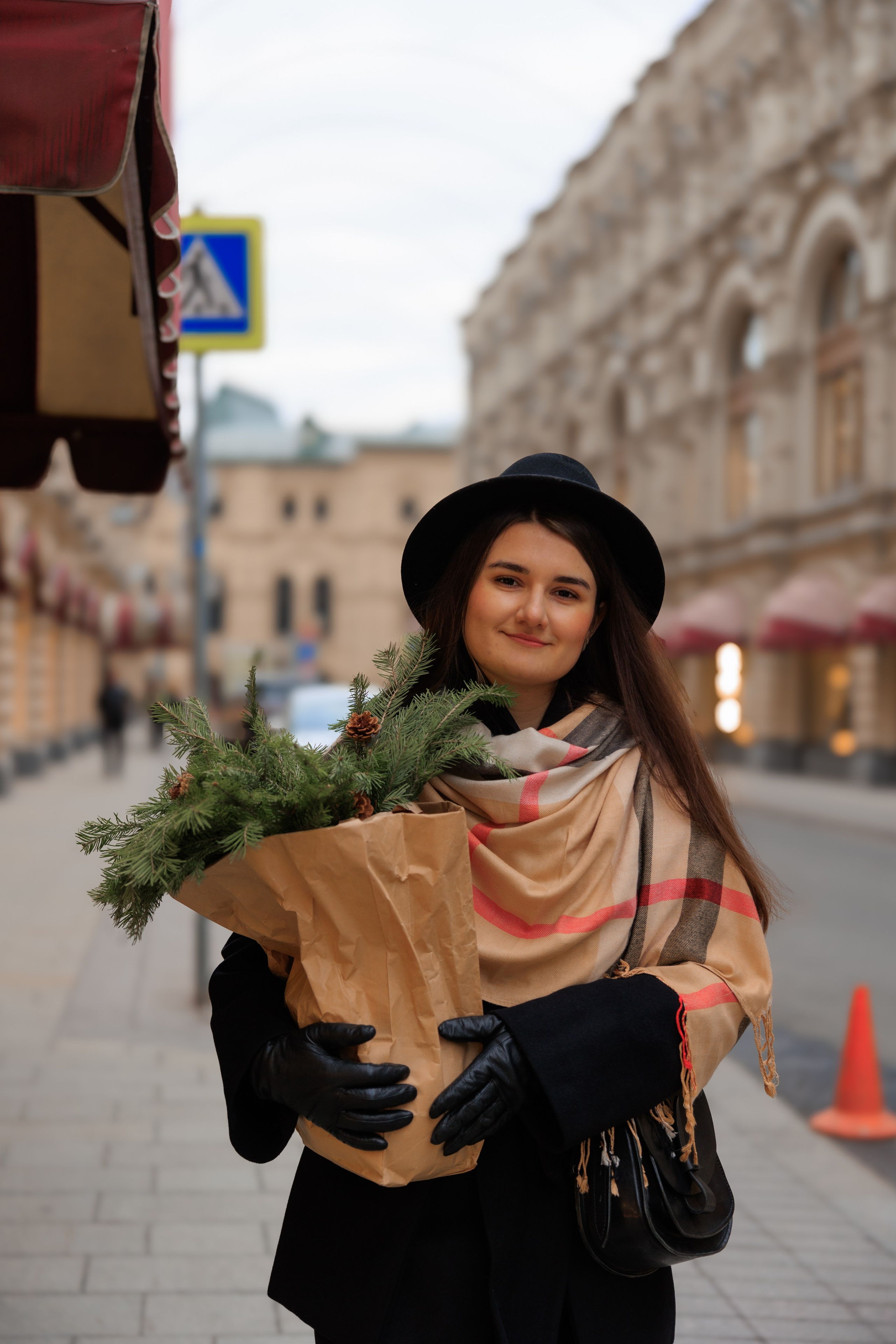 ДАША. Я фотограф из Москвы к Вашим услугам