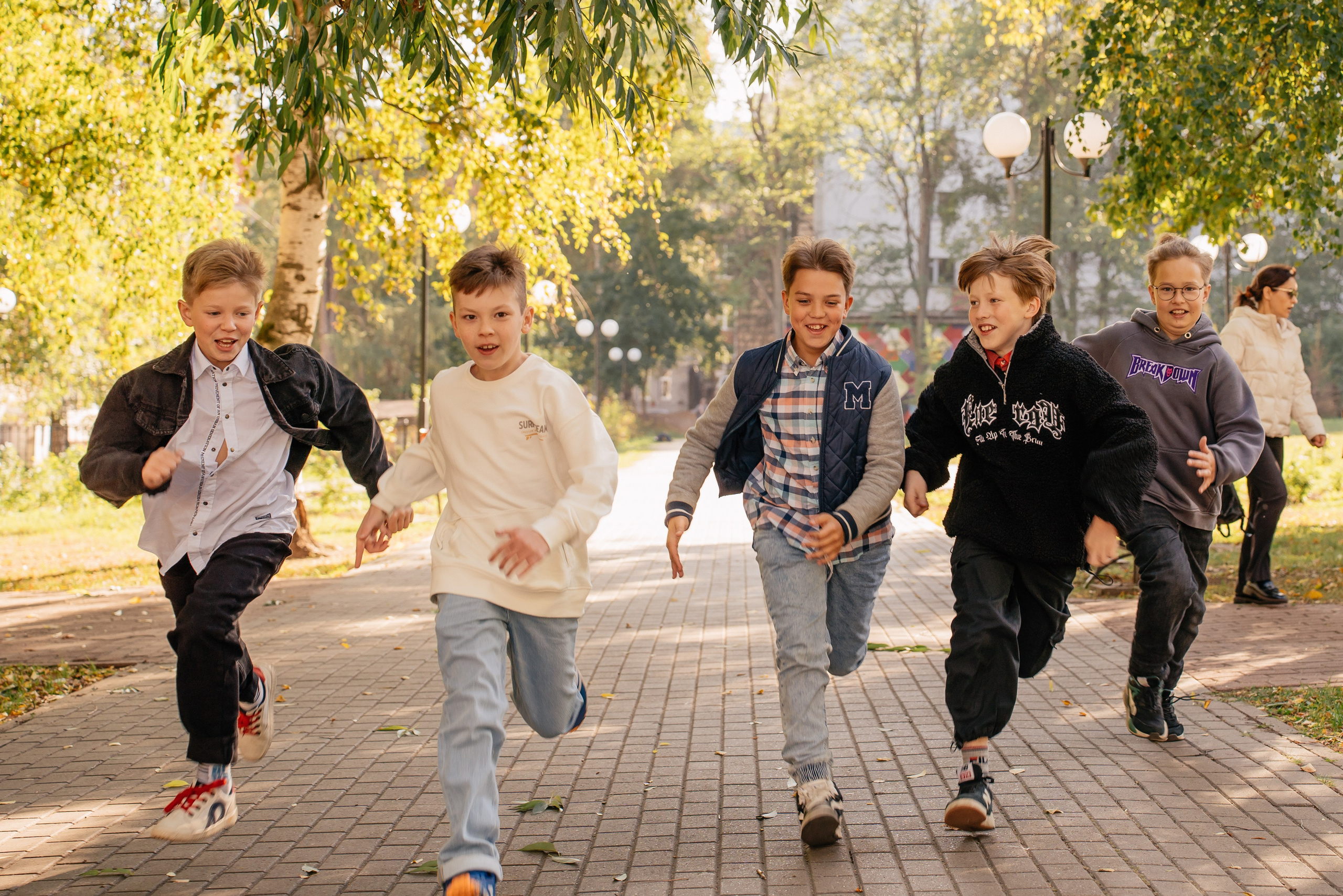 Осенняя фотосессия для школьников. Выпускные альбомы в городе Кирове. Фотограф Екатерина Невская