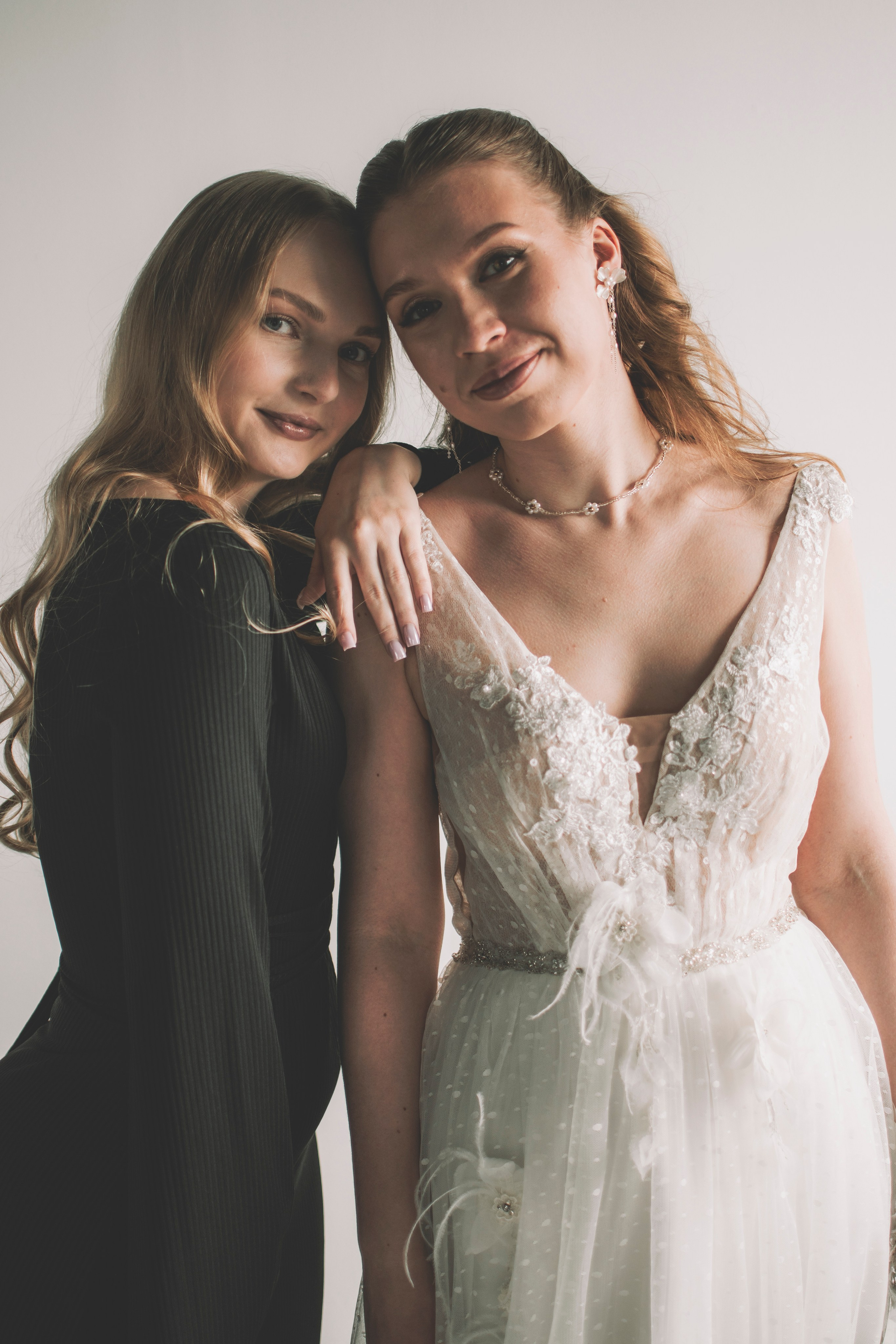 Альберт и Анастасия (Студийная фотосессия, роспись в ДК Нефтяник + фотосессия с гостями). Семейный и свадебный фотограф Губкинский и Ставрополь